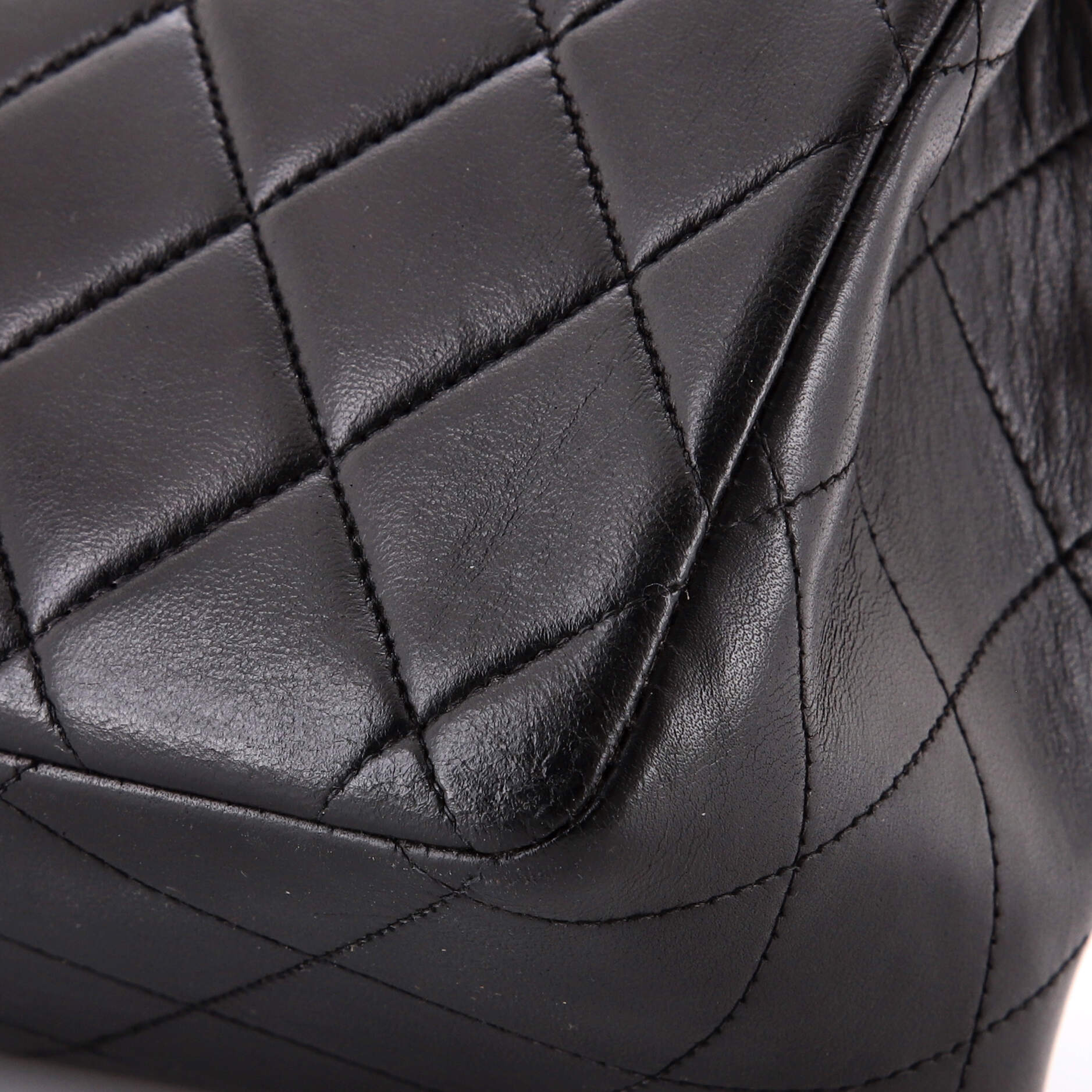 Vintage Classic Single Flap Bag Quilted Lambskin Jumbo - Image 6