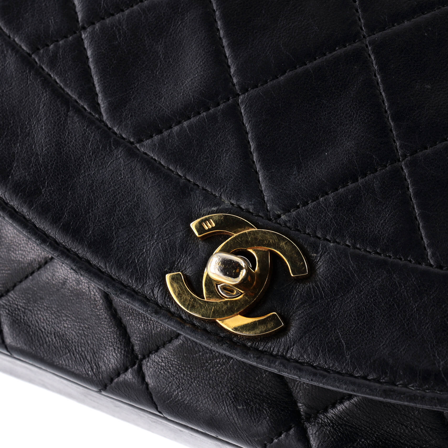 Vintage Diana Flap Bag Quilted Lambskin Small - Image 6