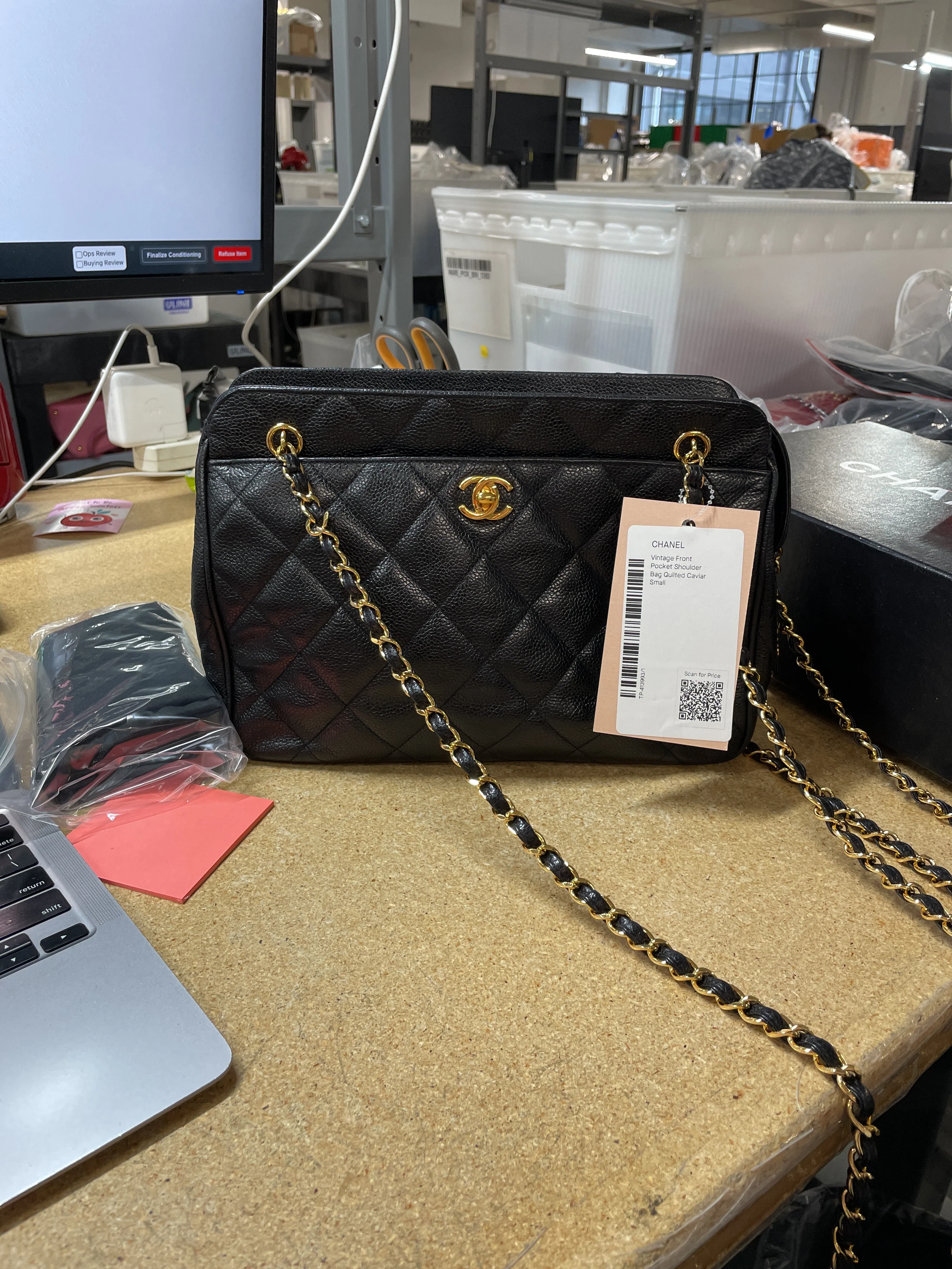 Vintage Front Pocket Shoulder Bag Quilted Caviar Small - Image 9