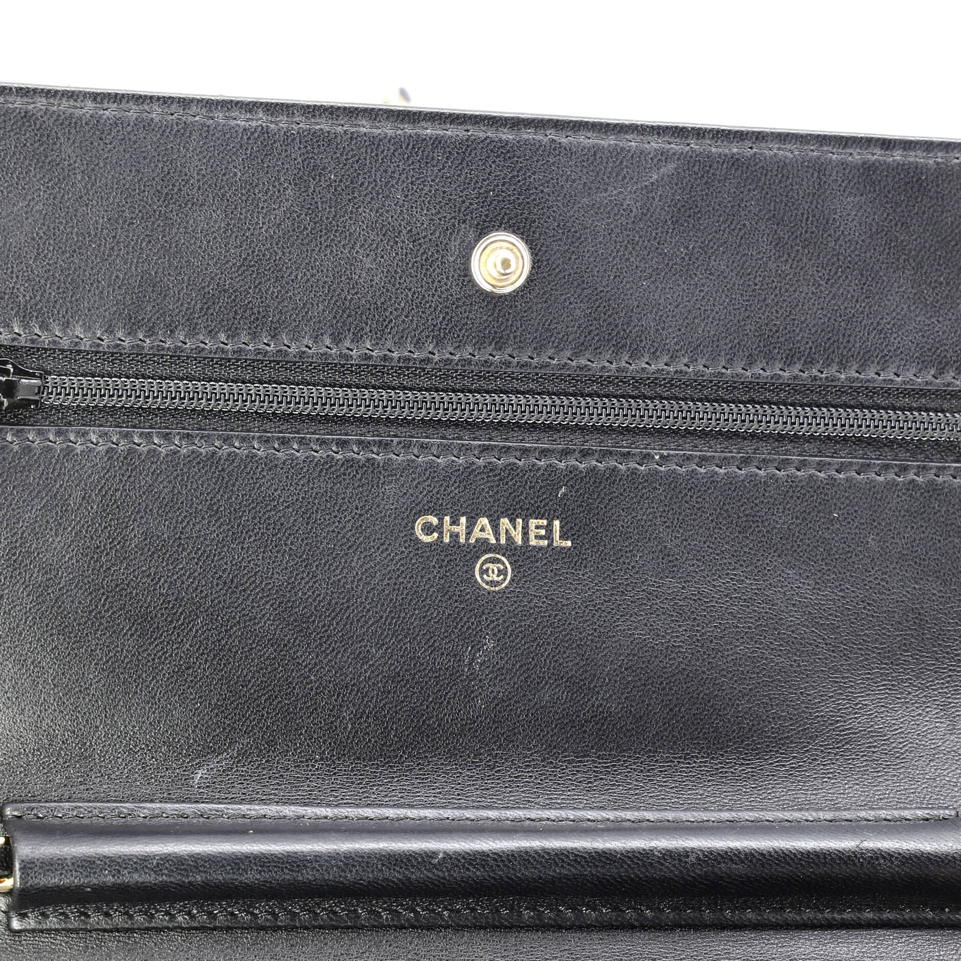 Wallet on Chain Chevron Lambskin - Image 8