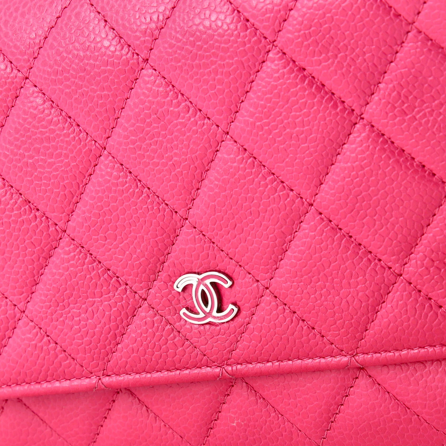Wallet on Chain Quilted Caviar - Image 7