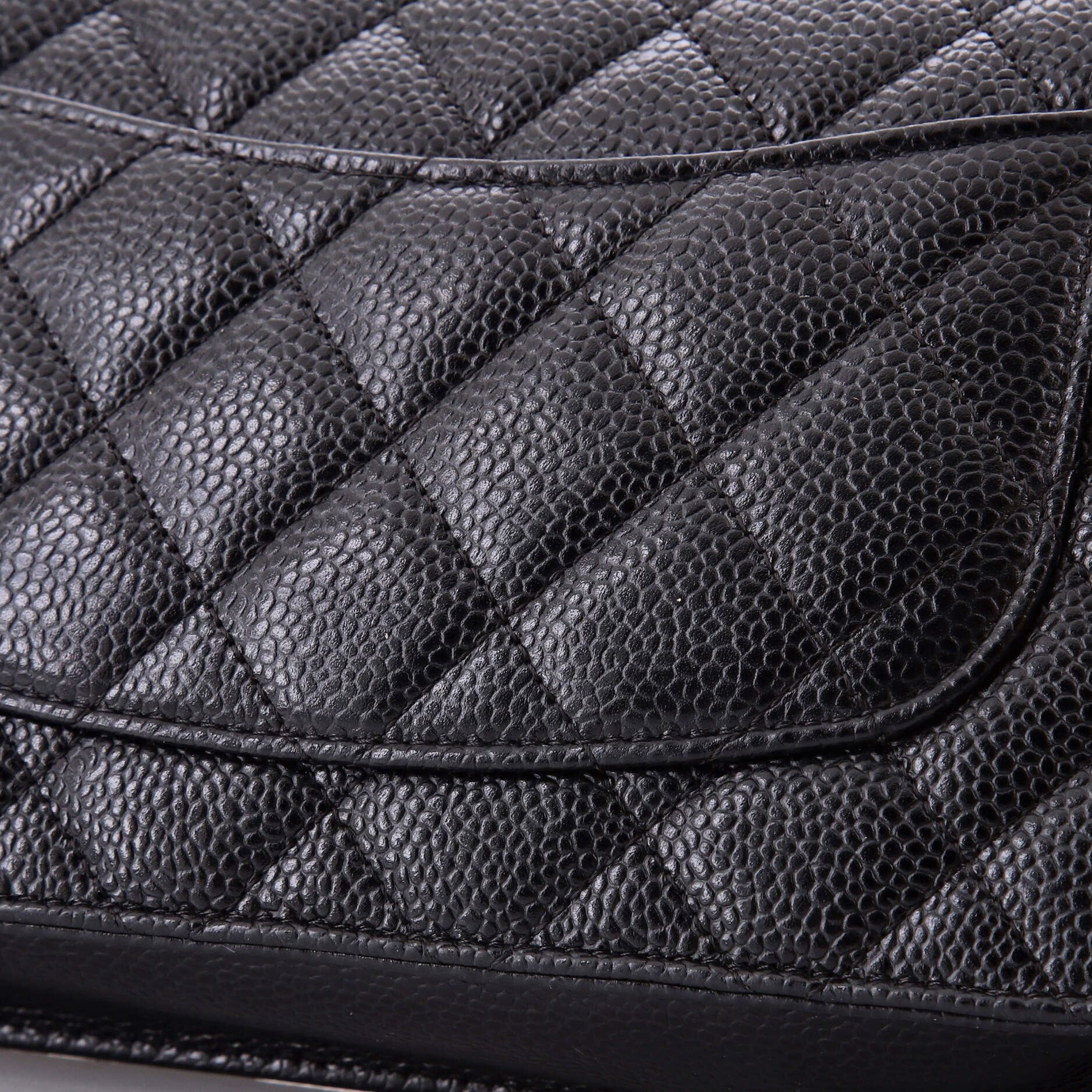 Wallet on Chain Quilted Caviar - Image 8