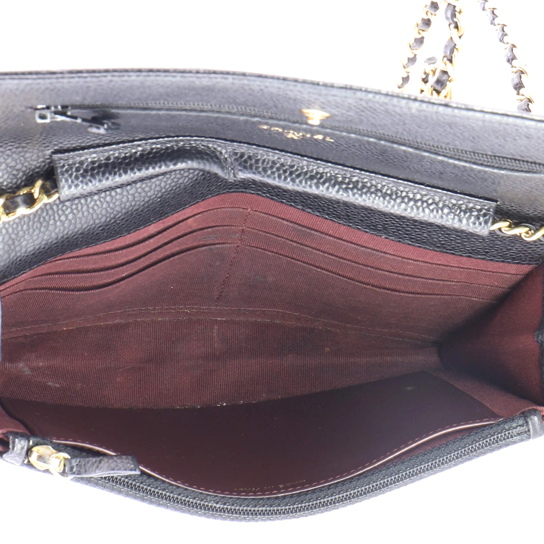 Wallet on Chain Quilted Caviar - Image 5