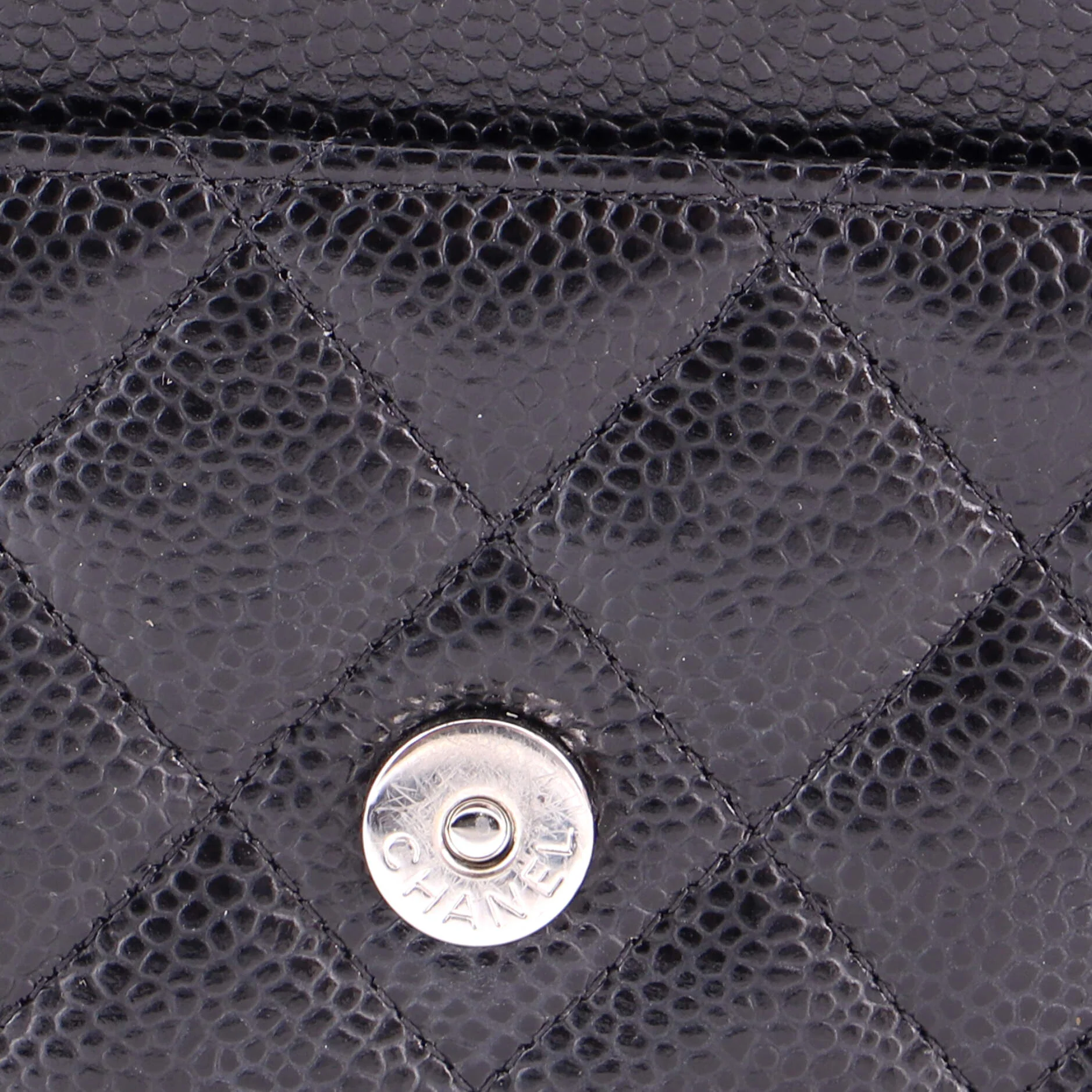 Wallet on Chain Quilted Caviar - Image 7