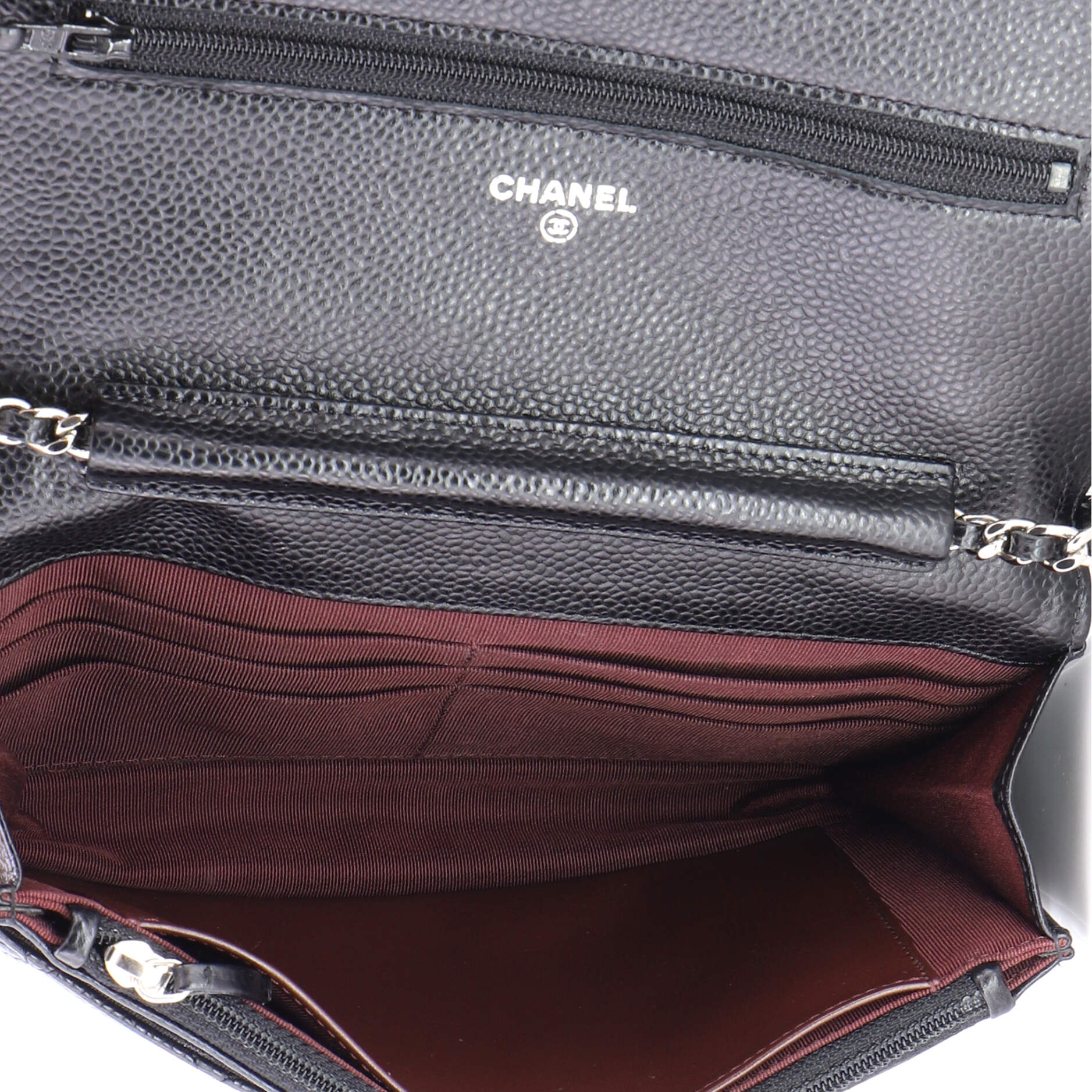 Wallet on Chain Quilted Caviar - Image 5