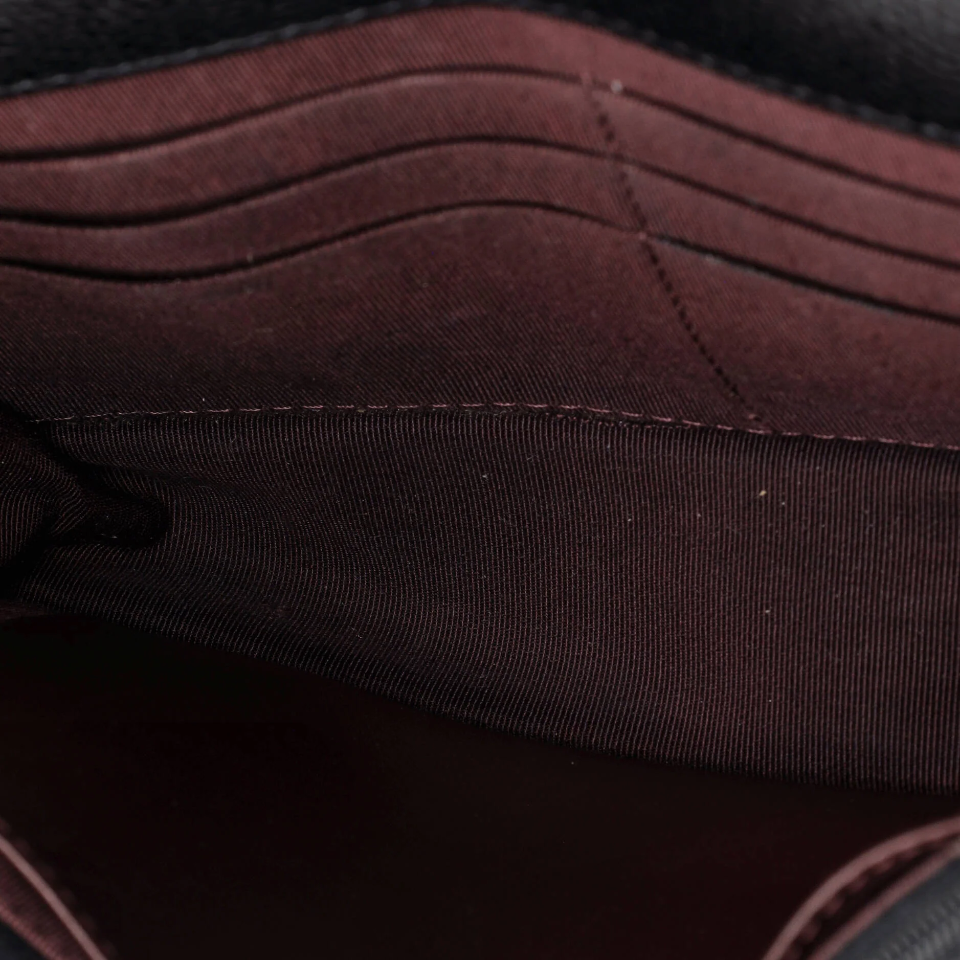 Wallet on Chain Quilted Caviar - Image 6