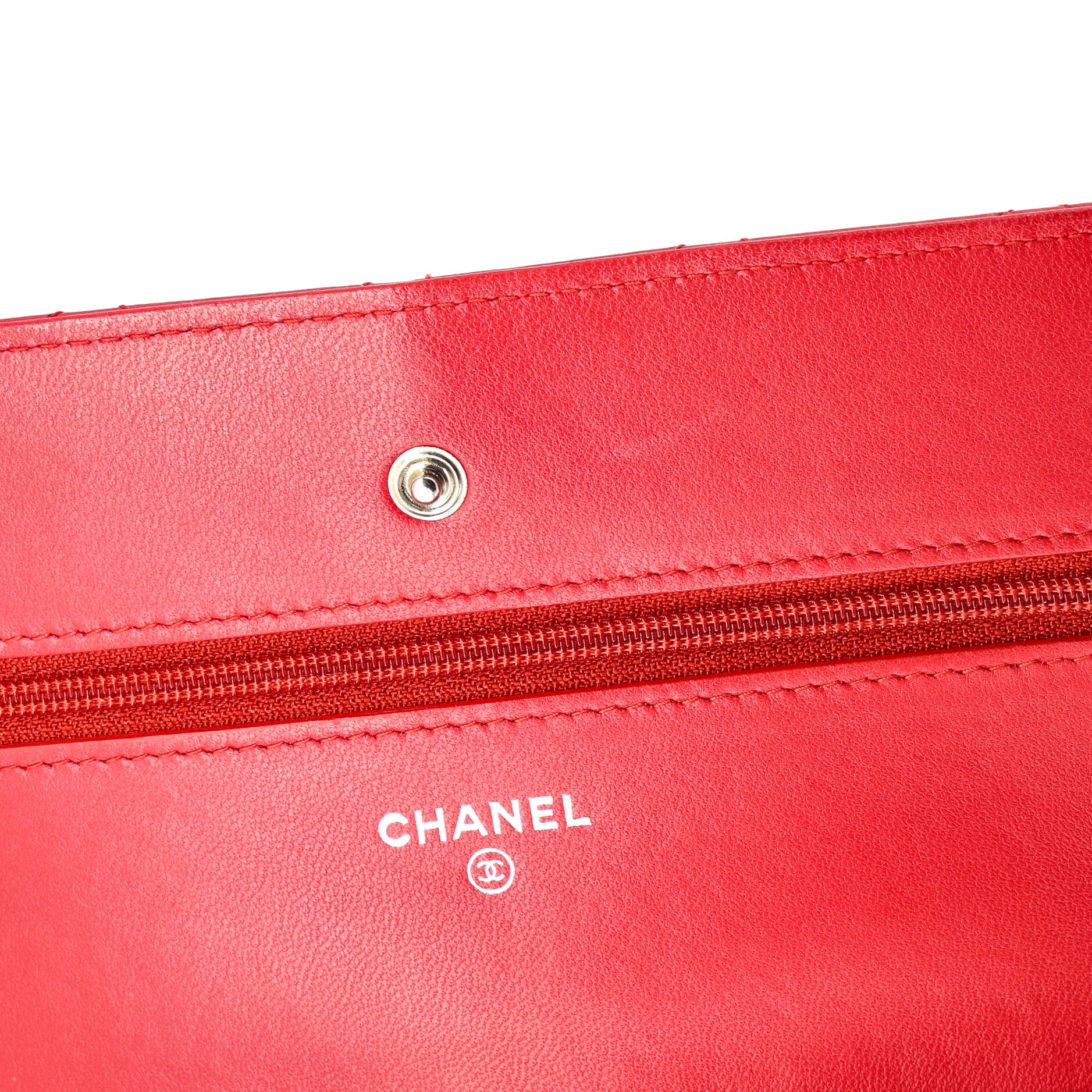 Wallet on Chain Quilted Lambskin - Image 7