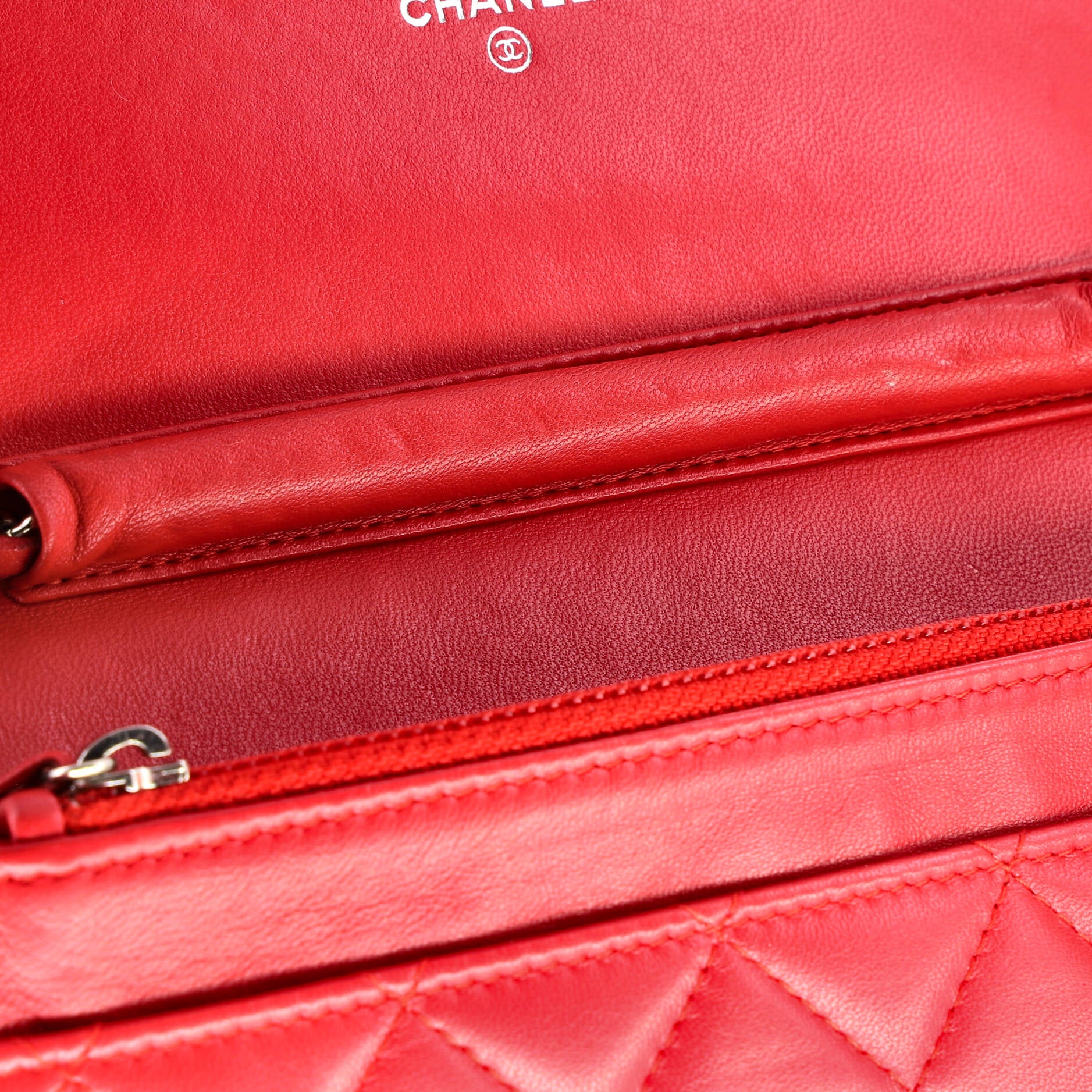 Wallet on Chain Quilted Lambskin - Image 8