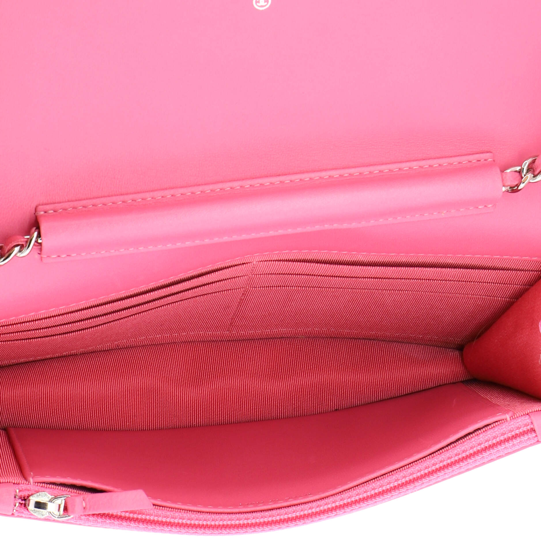 Wallet on Chain Quilted Ombre Lambskin - Image 6