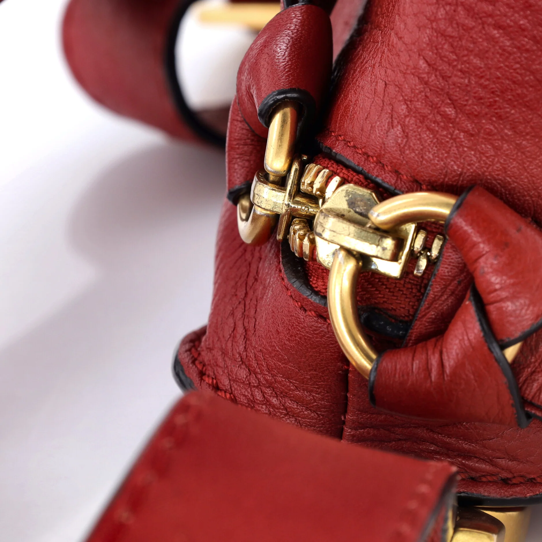 Marcie Zip Crossbody Bag Leather Medium - Image 6