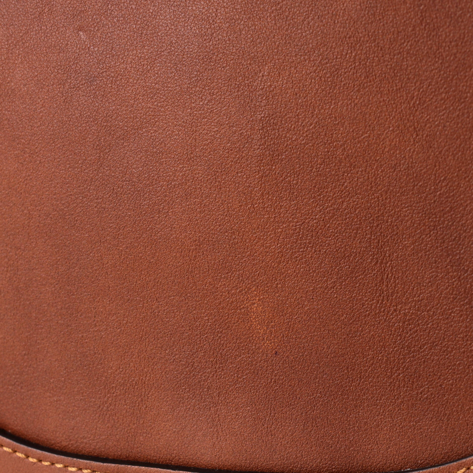 Nile Crossbody Bag Leather Medium - Image 6