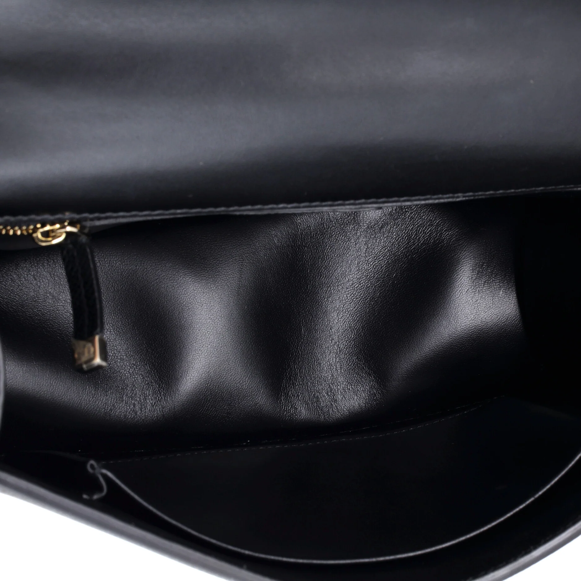 30 Montaigne Chain Flap Bag Leather East West - Image 5