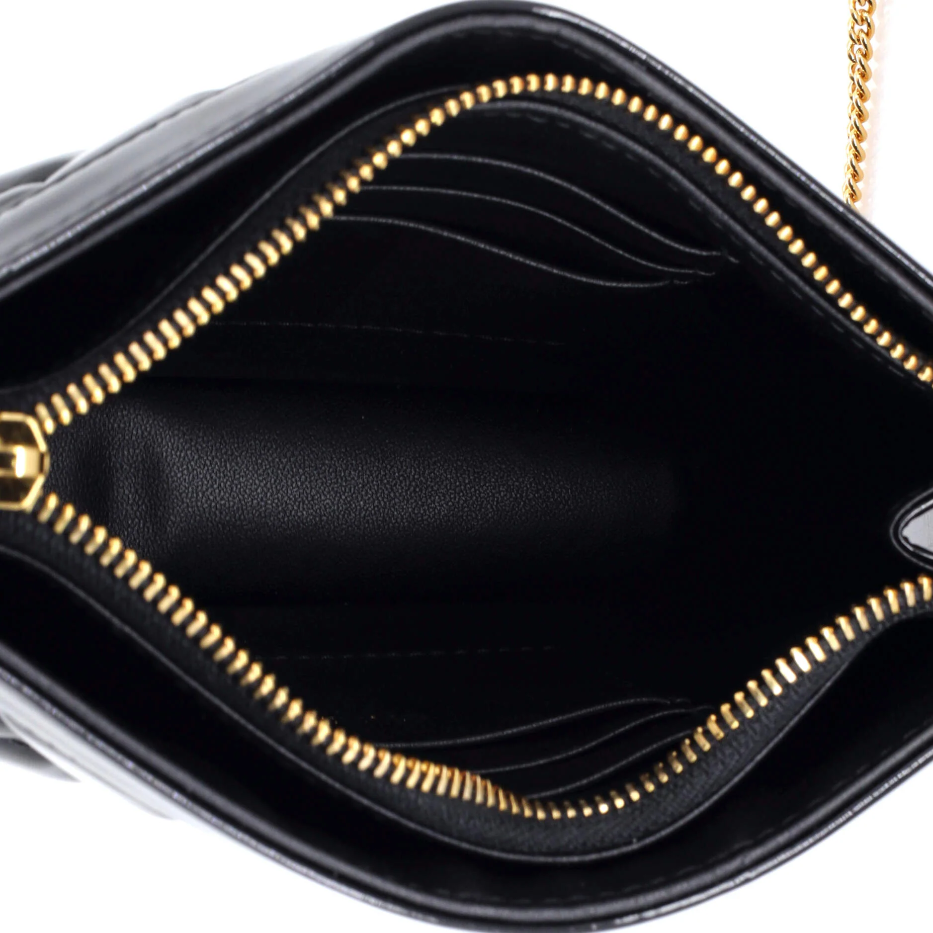 Caro Zipped Pouch With Chain Cannage Quilt Patent - Image 5