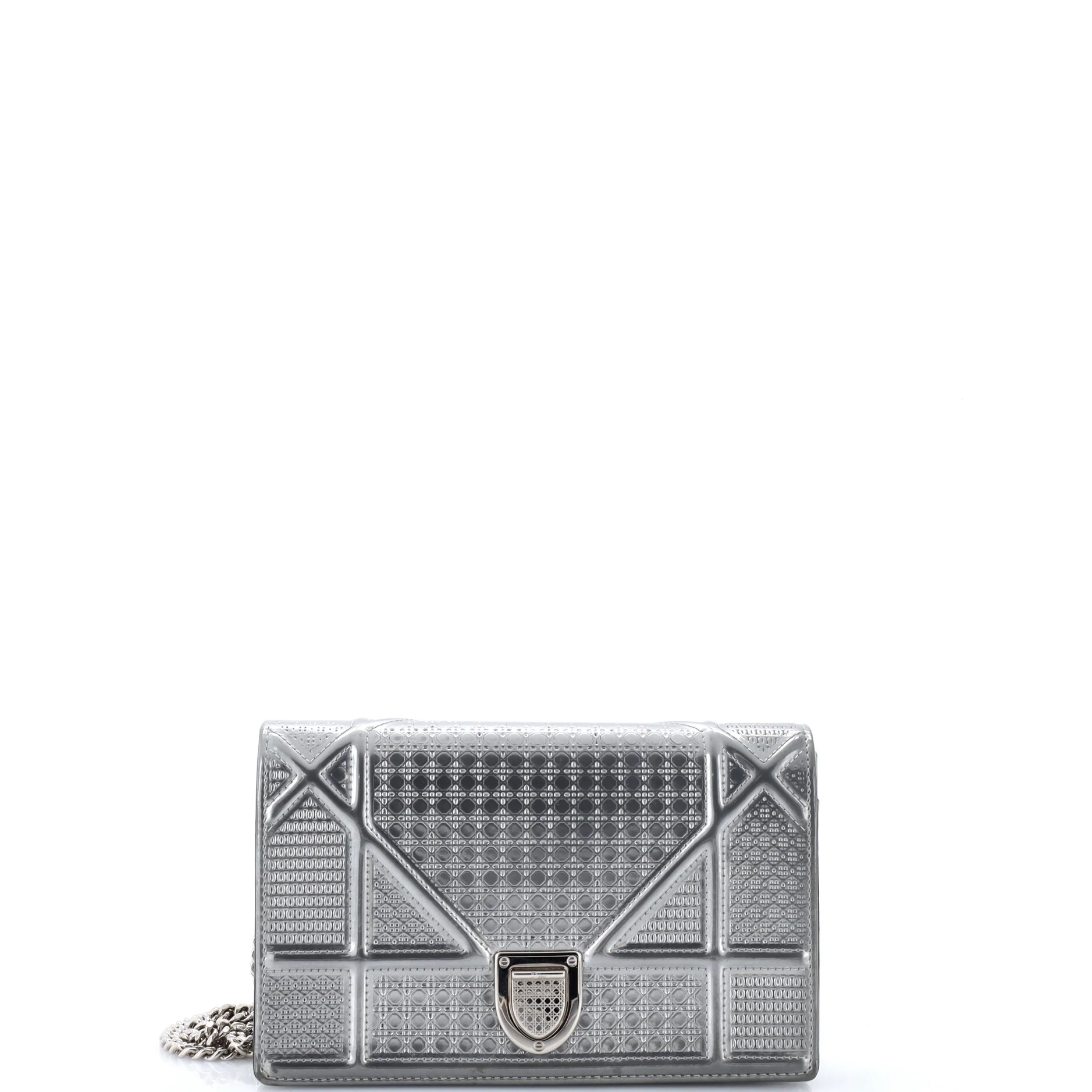 Diorama Wallet on Chain Cannage Embossed Calfskin