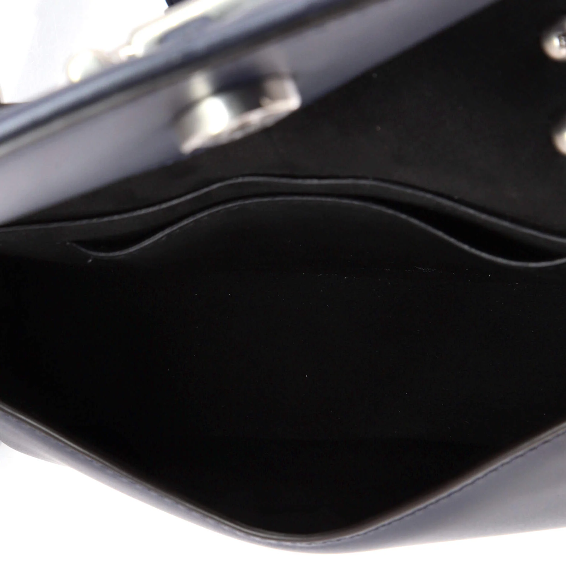 C'mon Shoulder Bag Leather Small - Image 5