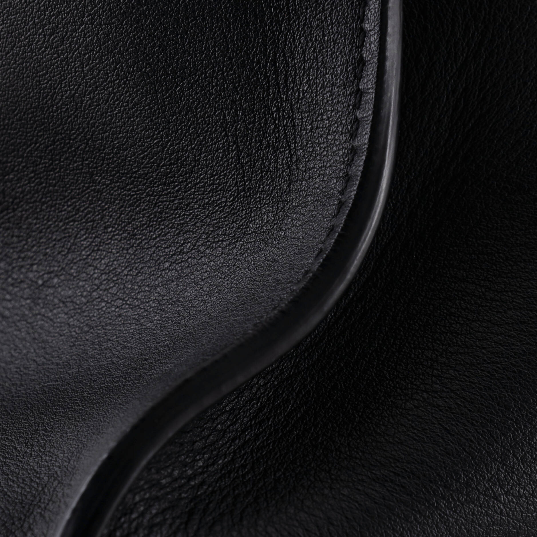 Peekaboo Bag Rigid Leather Regular - Image 6