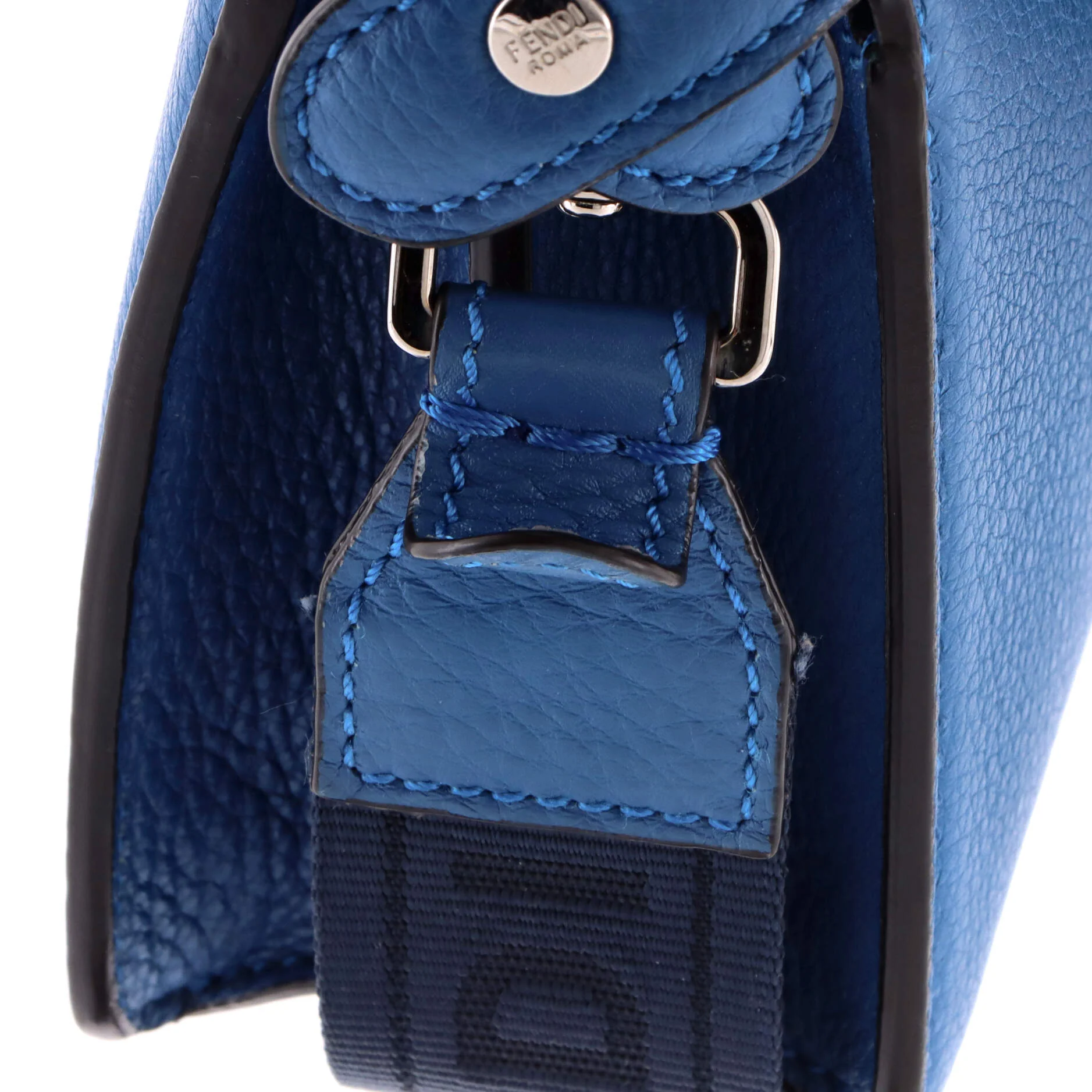 Peekaboo ISeeU XCross Bag Leather - Image 7