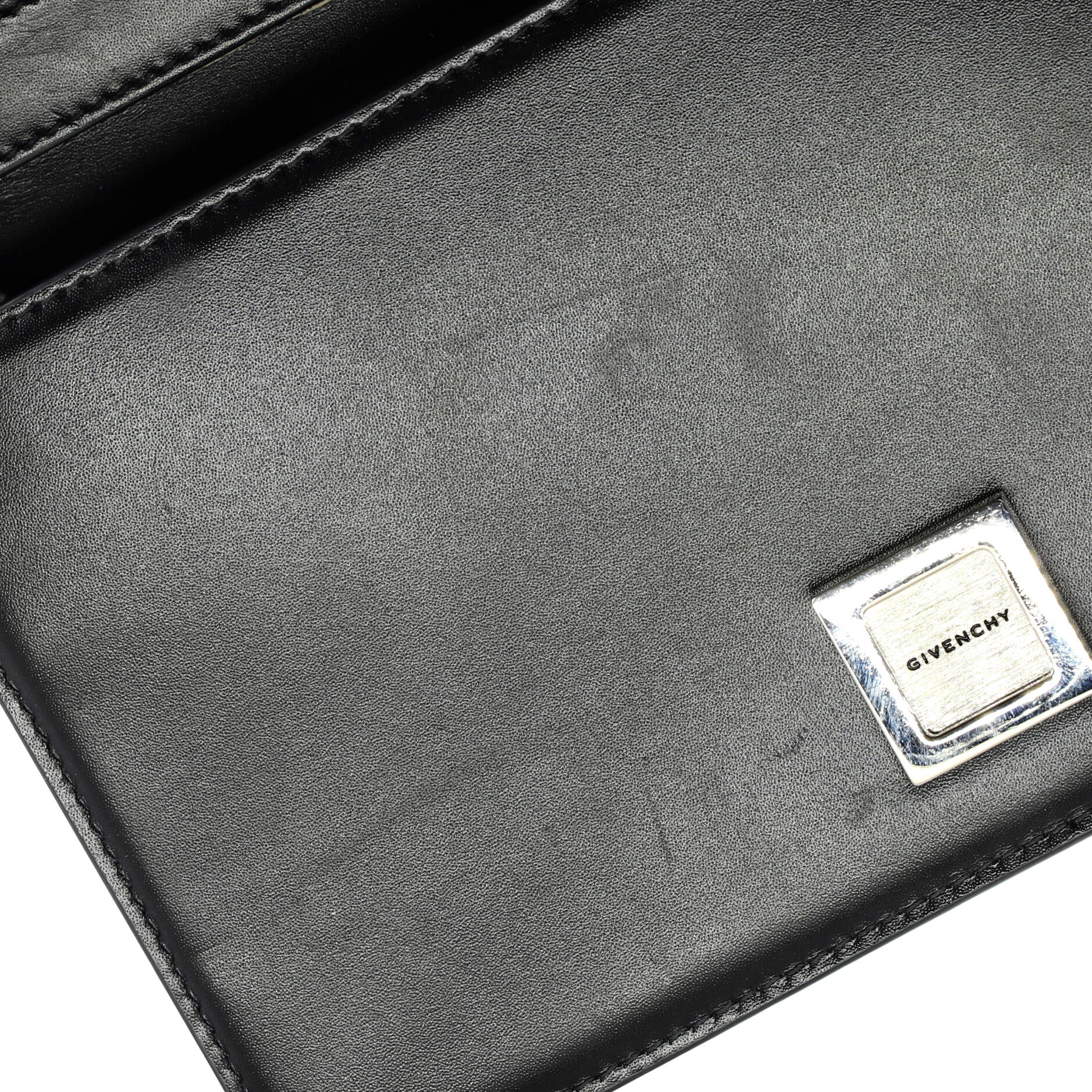 4G Chain Crossbody Bag Leather Small - Image 6