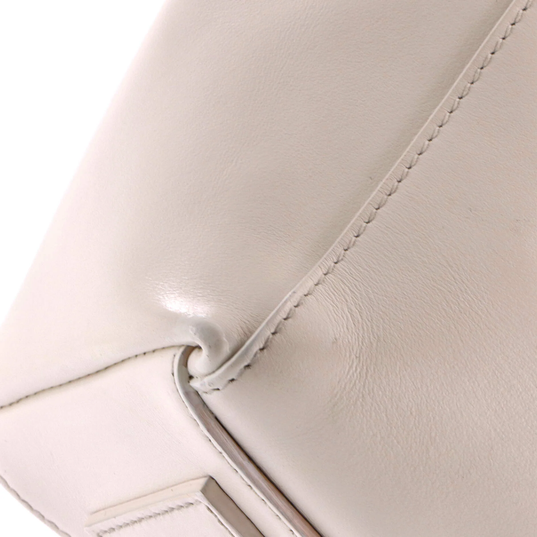 Antigona Soft Bag Leather Mini - Image 8
