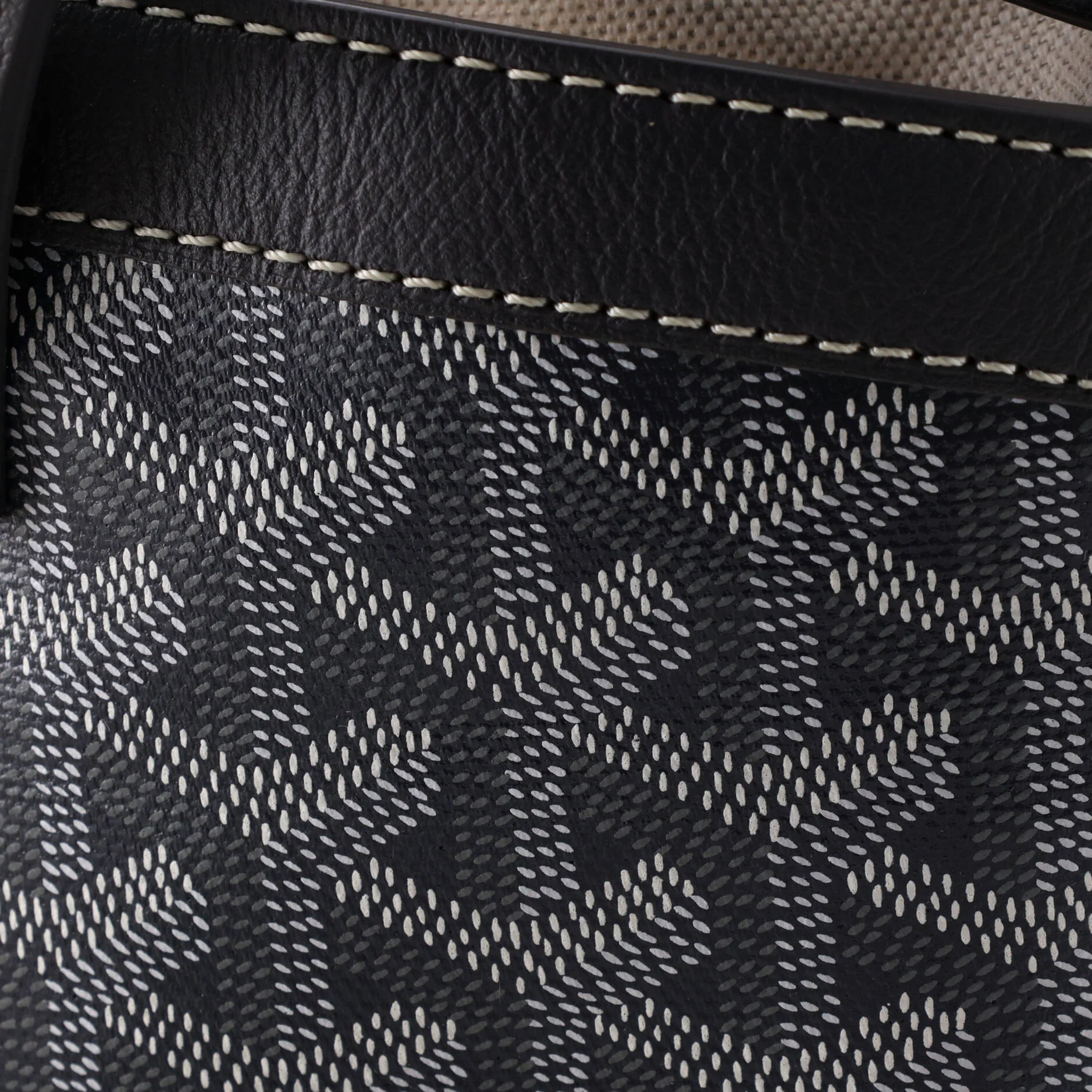 Beluga Bag Coated Canvas Mini - Image 6