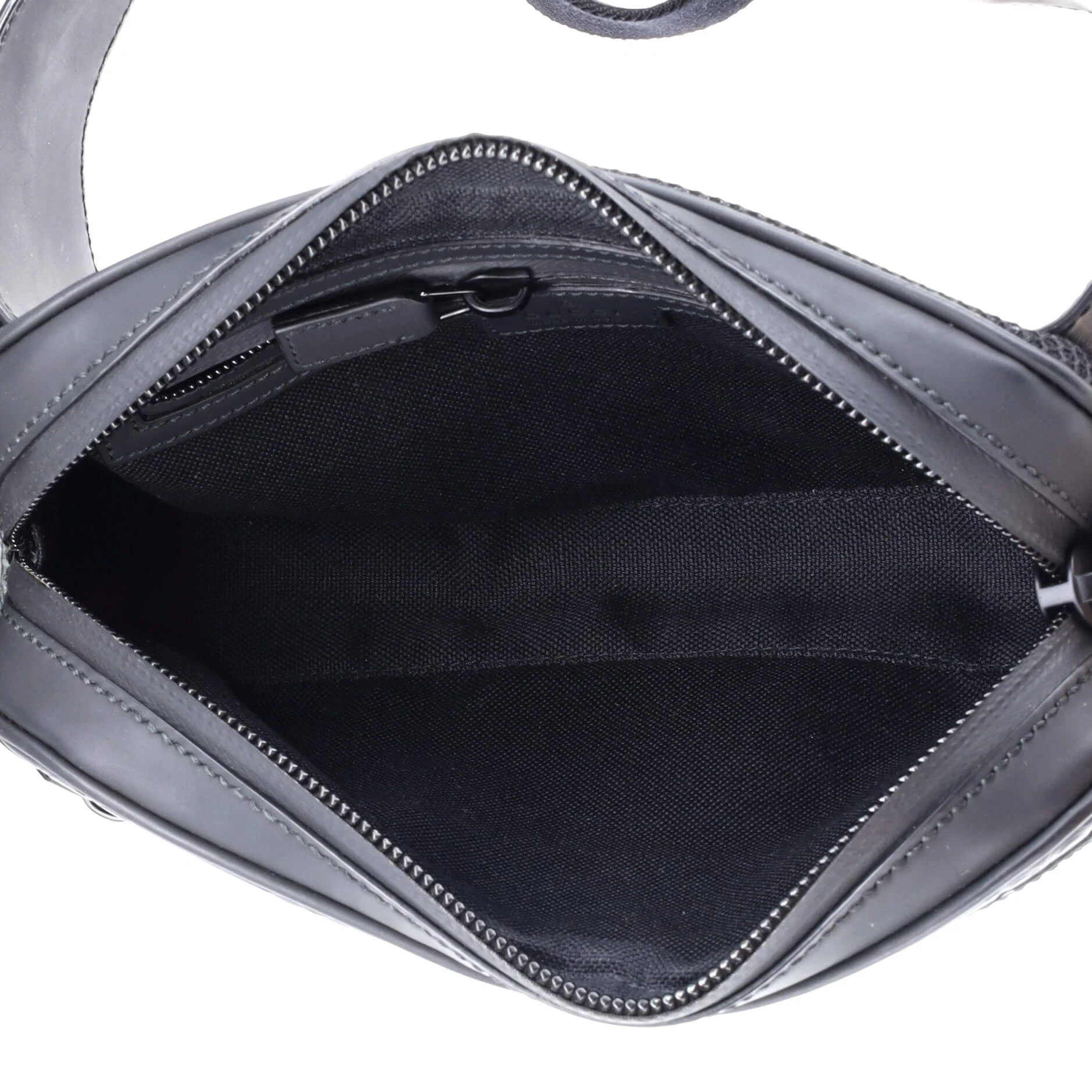 Front Zip Belt Bag GG Rubber Effect Leather - Image 5