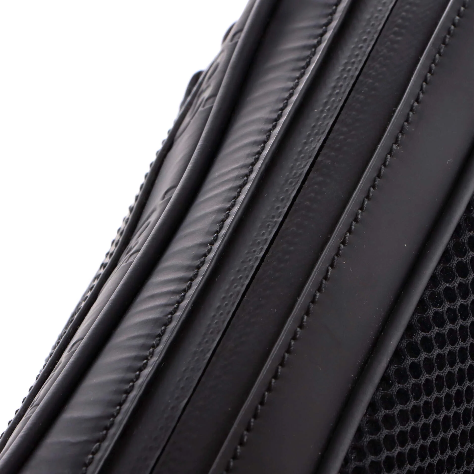 Front Zip Belt Bag GG Rubber Effect Leather - Image 6