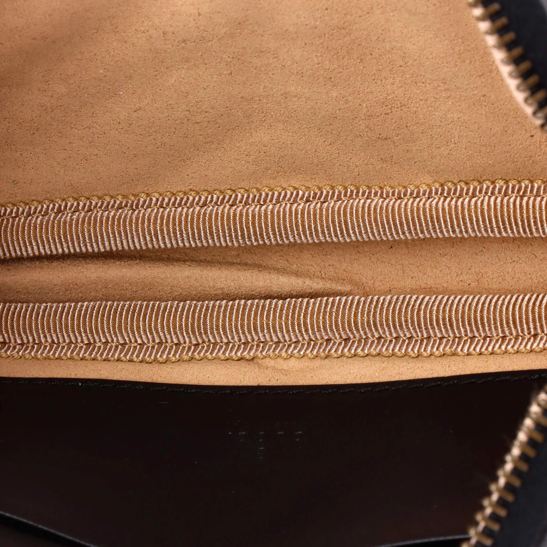 GG Marmont Chain Crossbody Bag Matelasse Leather Mini - Image 5