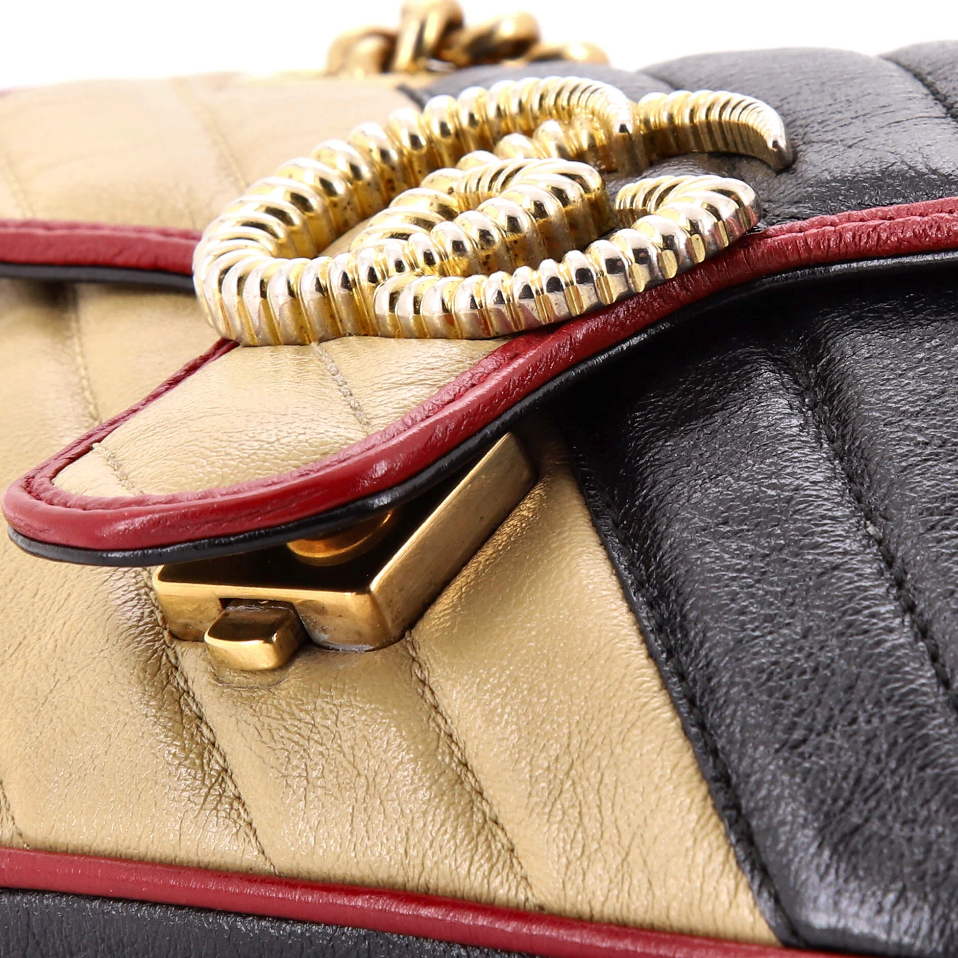GG Marmont Flap Bag Diagonal Quilted Leather Mini - Image 6