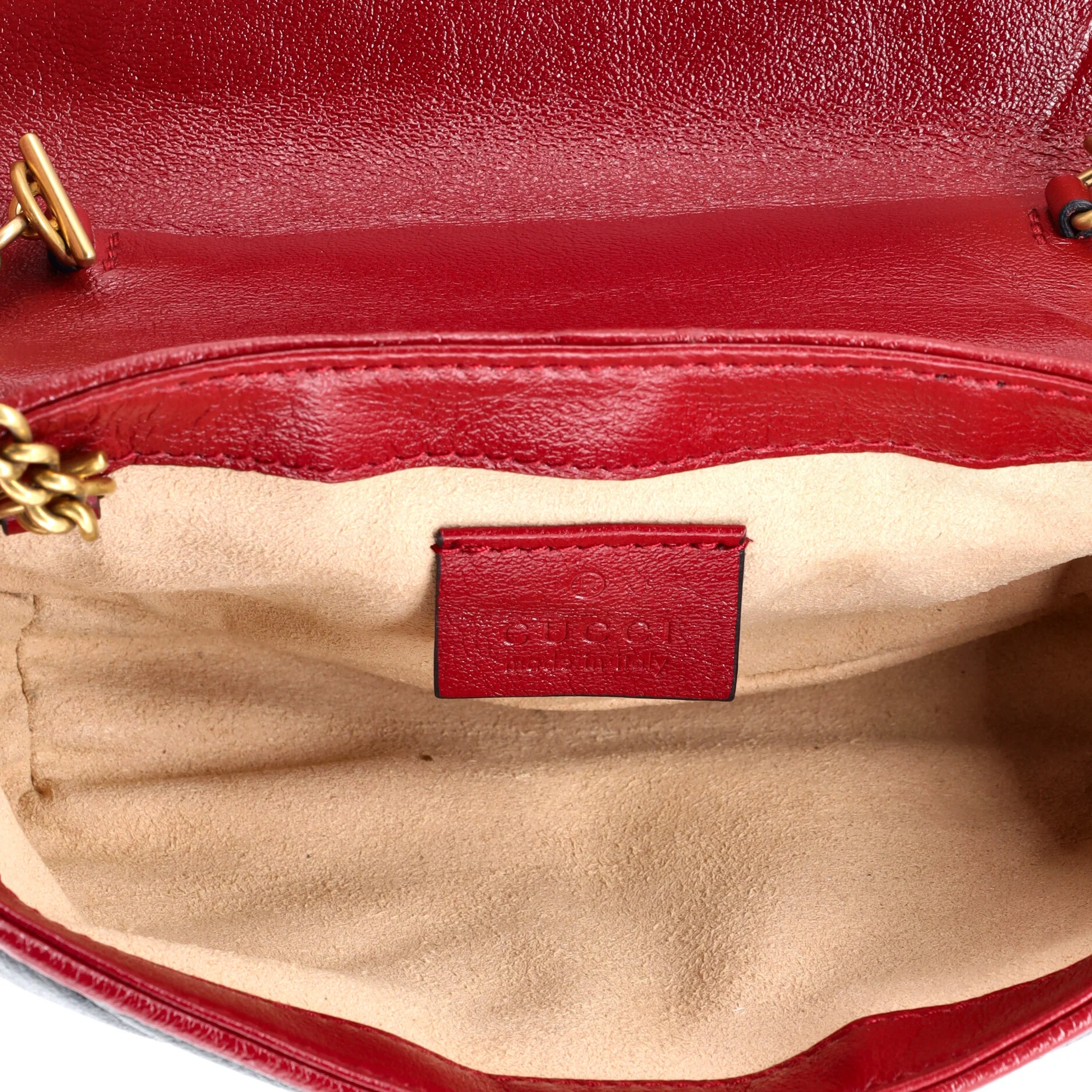 GG Marmont Flap Bag Diagonal Quilted Leather Super Mini - Image 5