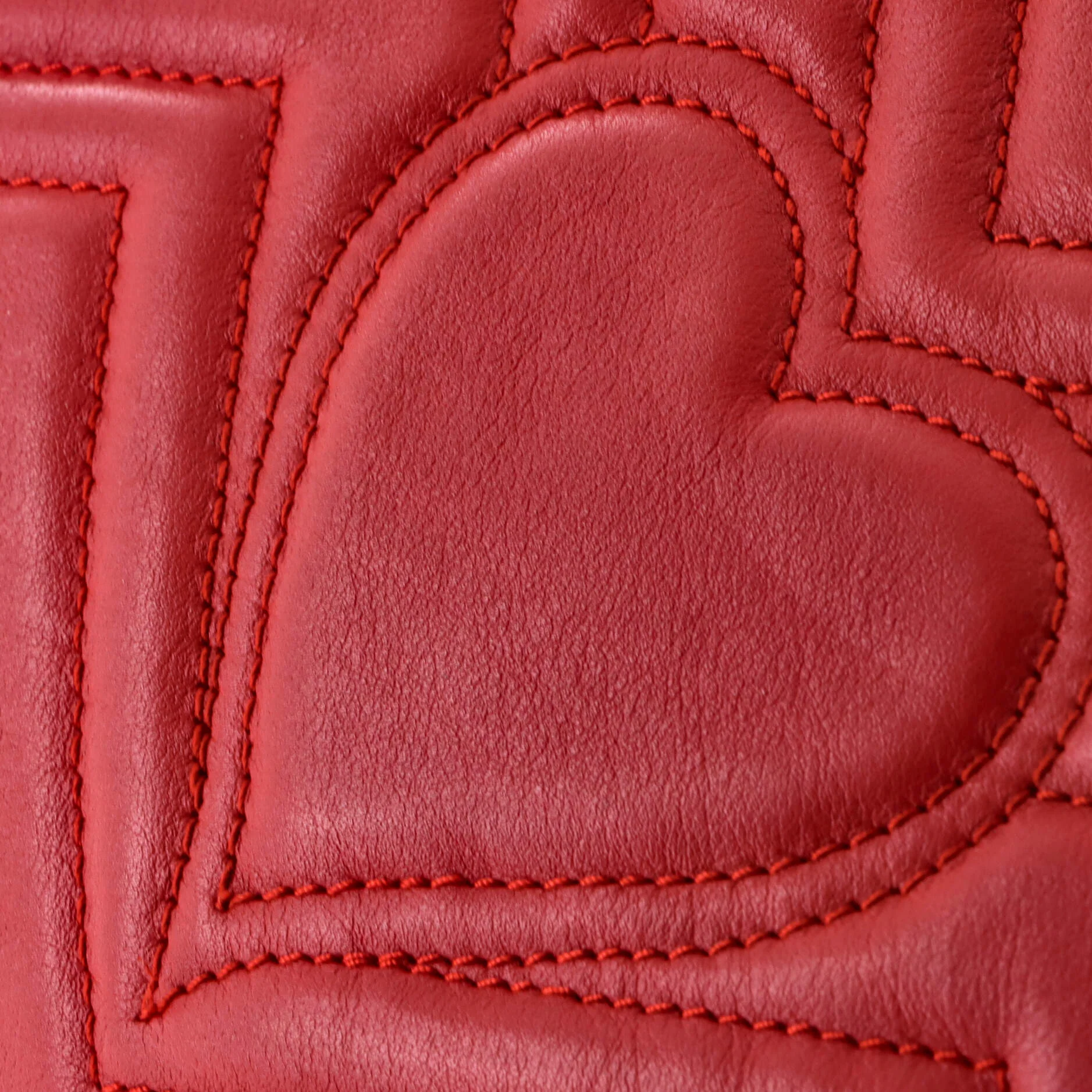 GG Marmont Flap Bag Matelasse Leather Medium - Image 7