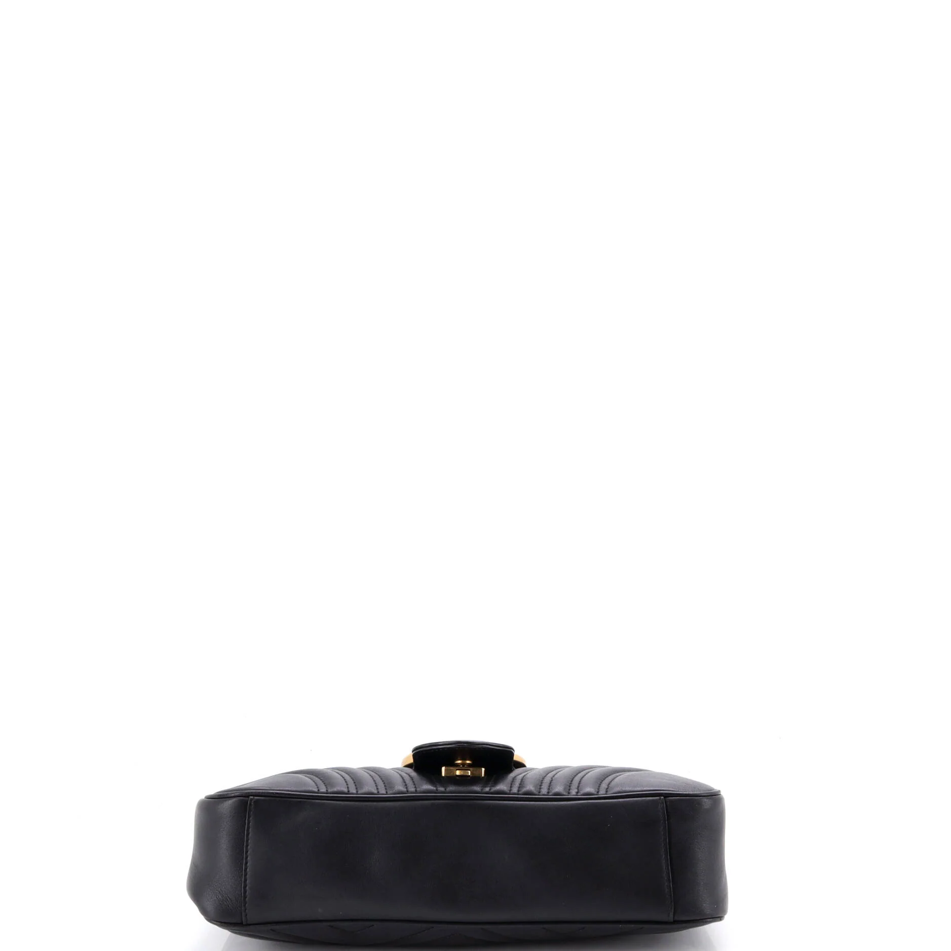 GG Marmont Flap Bag Matelasse Leather Medium - Image 4