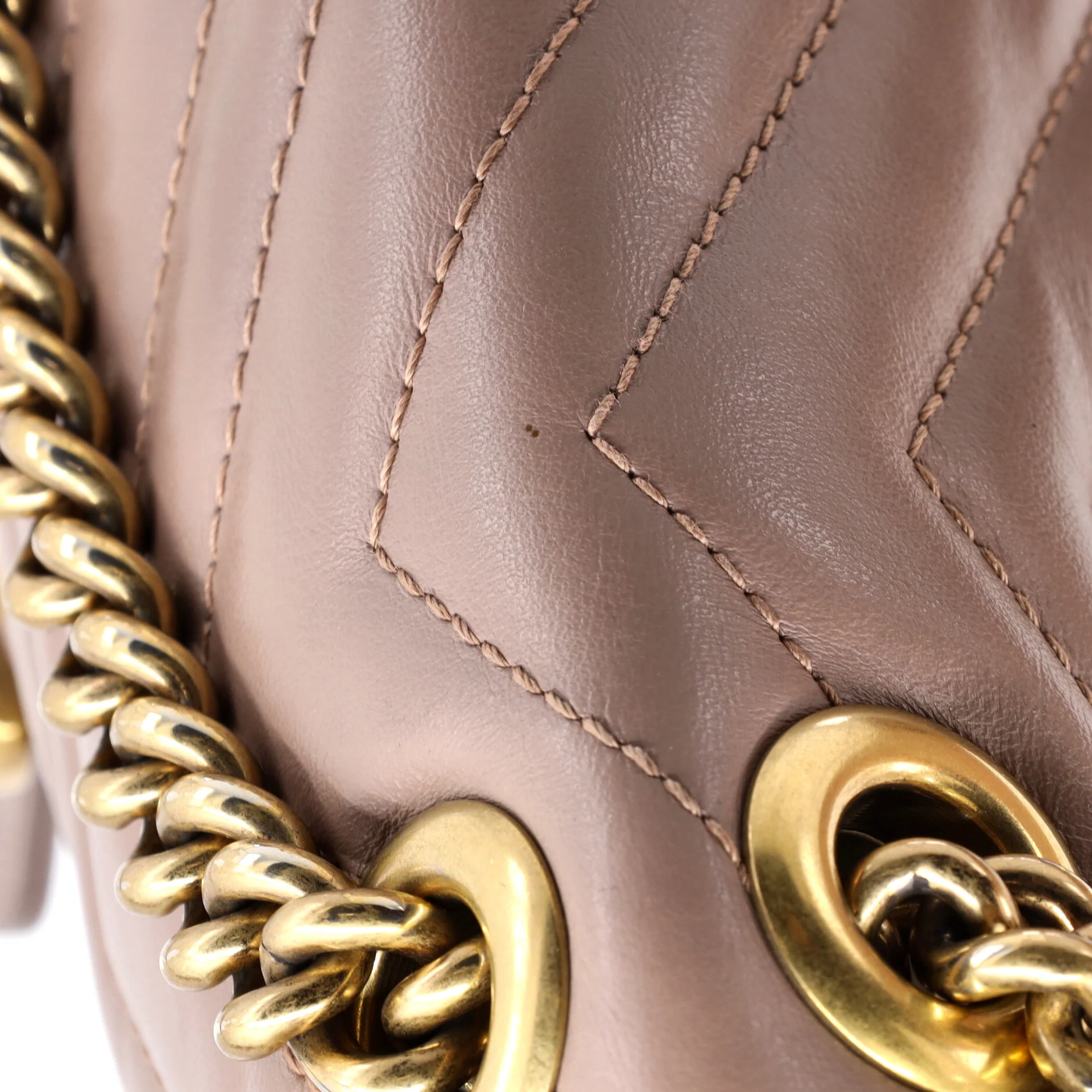 GG Marmont Flap Bag Matelasse Leather Medium - Image 7