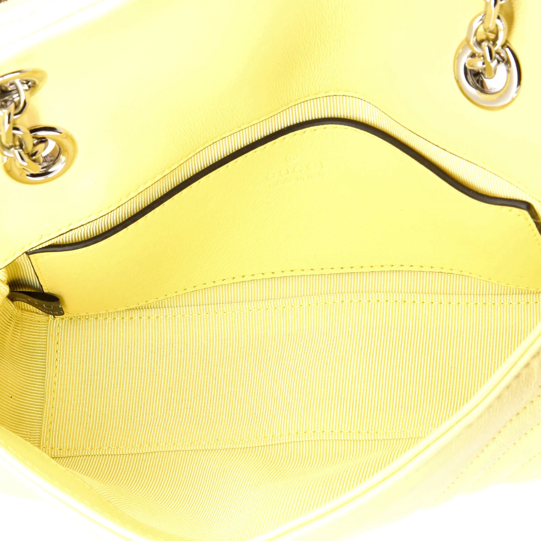 GG Marmont Flap Bag Matelasse Leather Small - Image 5
