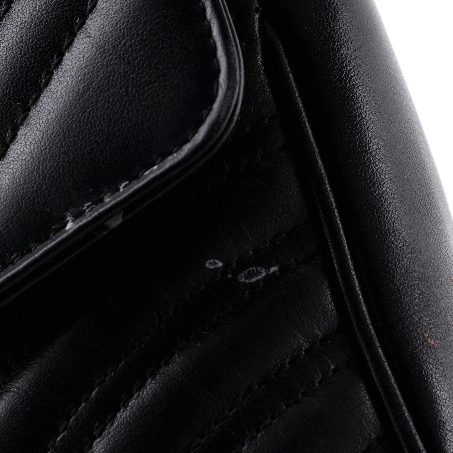 GG Marmont Flap Bag Matelasse Leather Small - Image 6