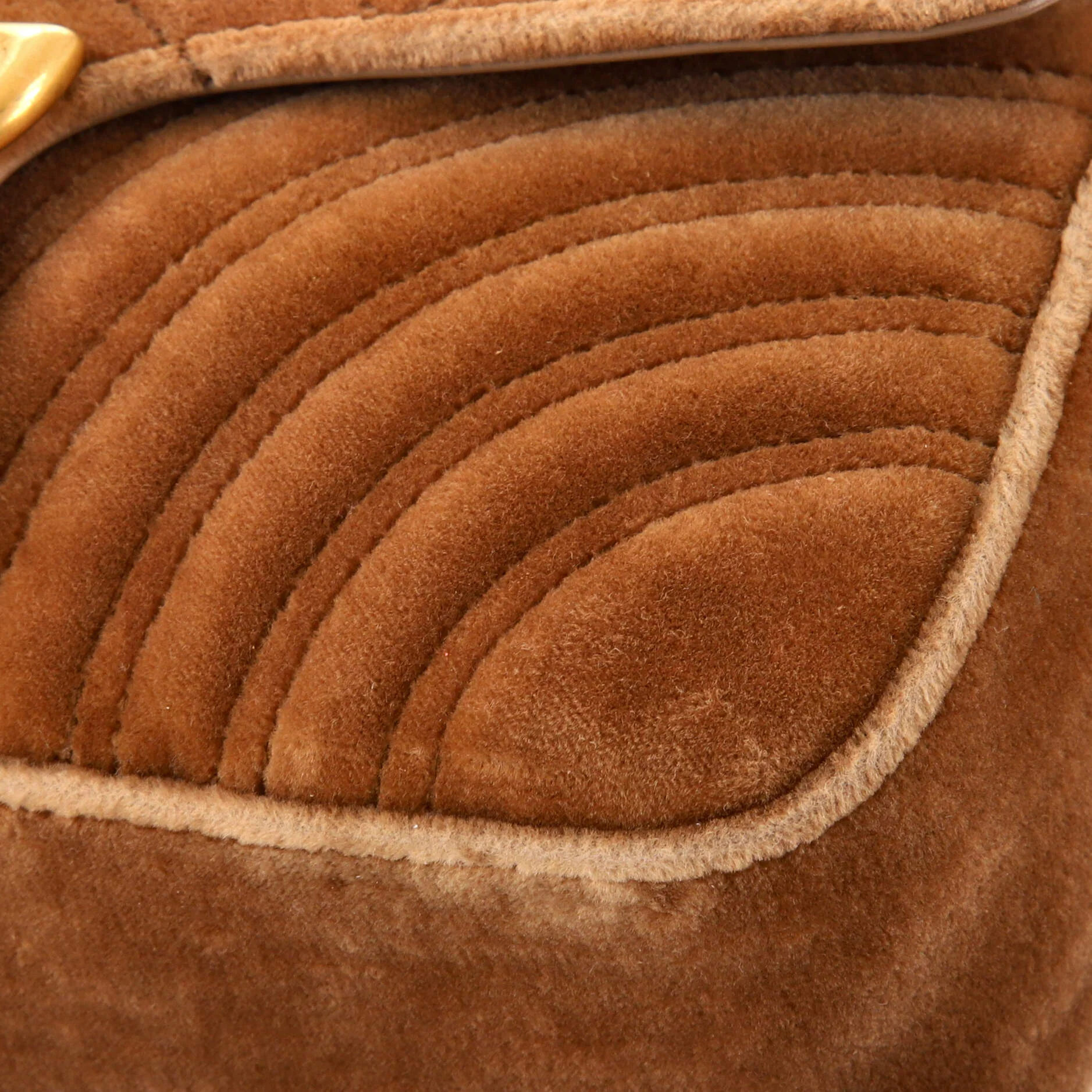 GG Marmont Flap Bag Matelasse Velvet Small - Image 7