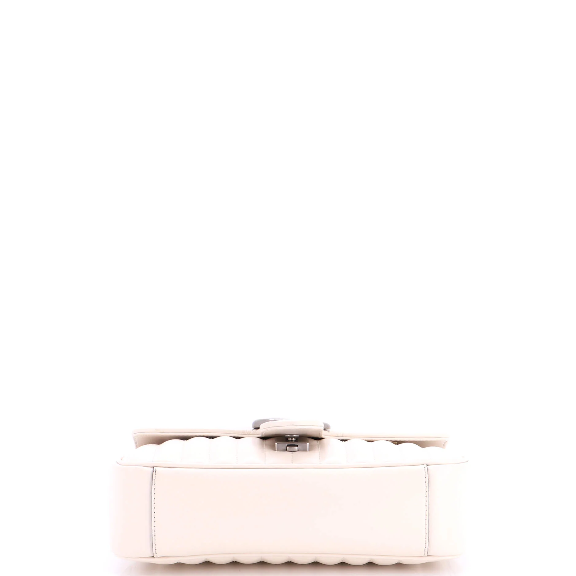 GG Marmont Flap Bag Mixed Matelasse Leather Medium - Image 4