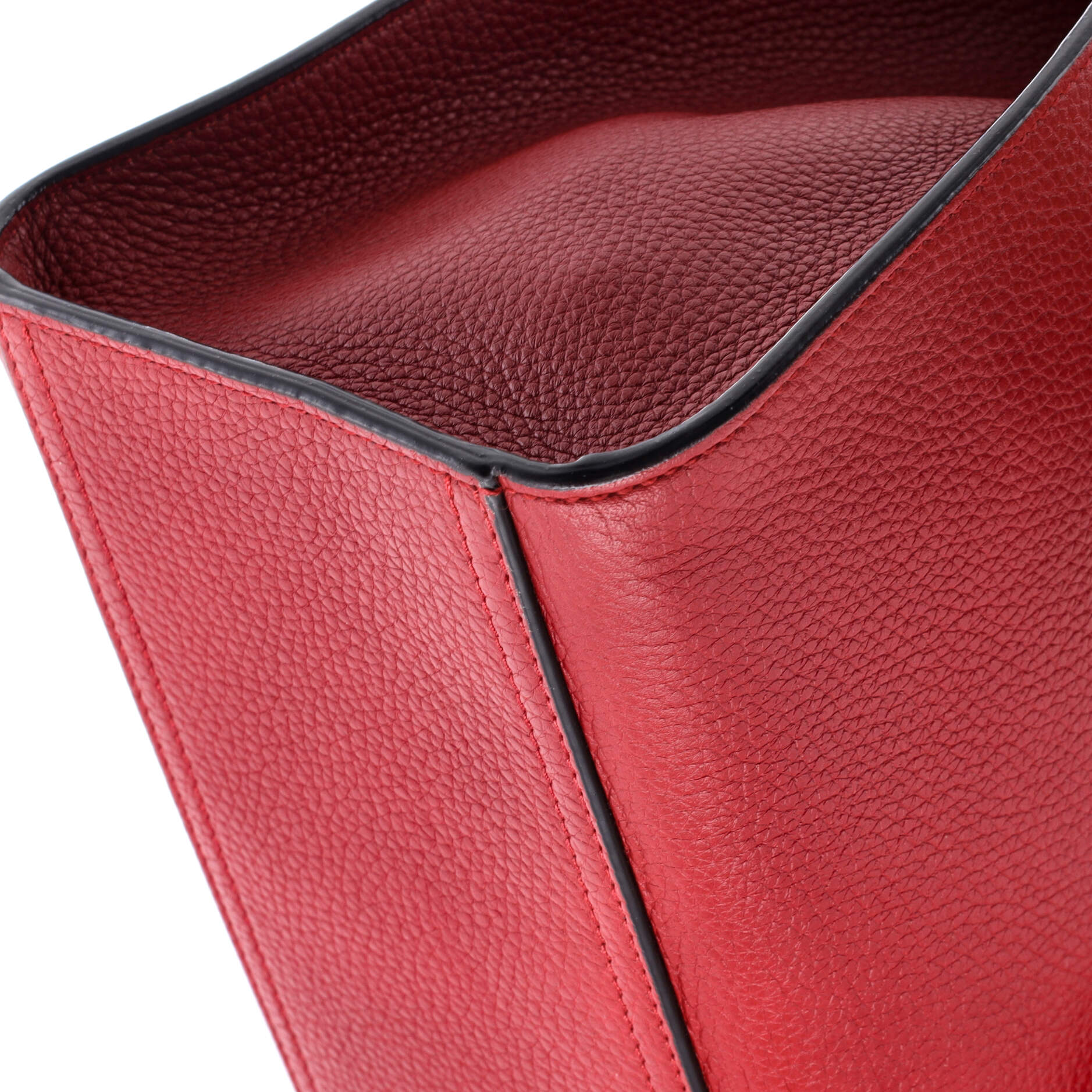 GG Marmont Top Handle Bag Leather Medium - Image 6