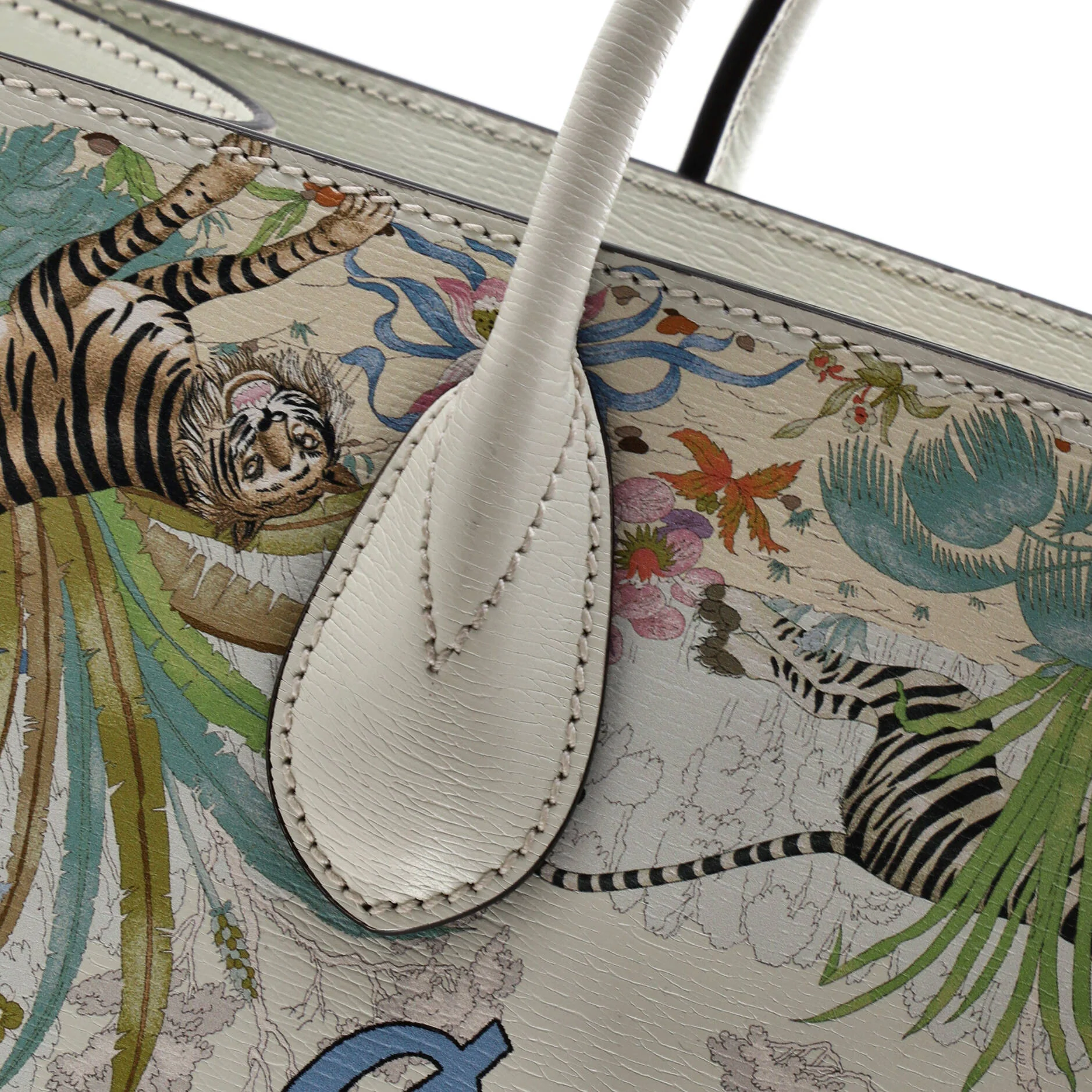 Gucci Tiger Convertible Open Tote Printed Leather Medium - Image 6