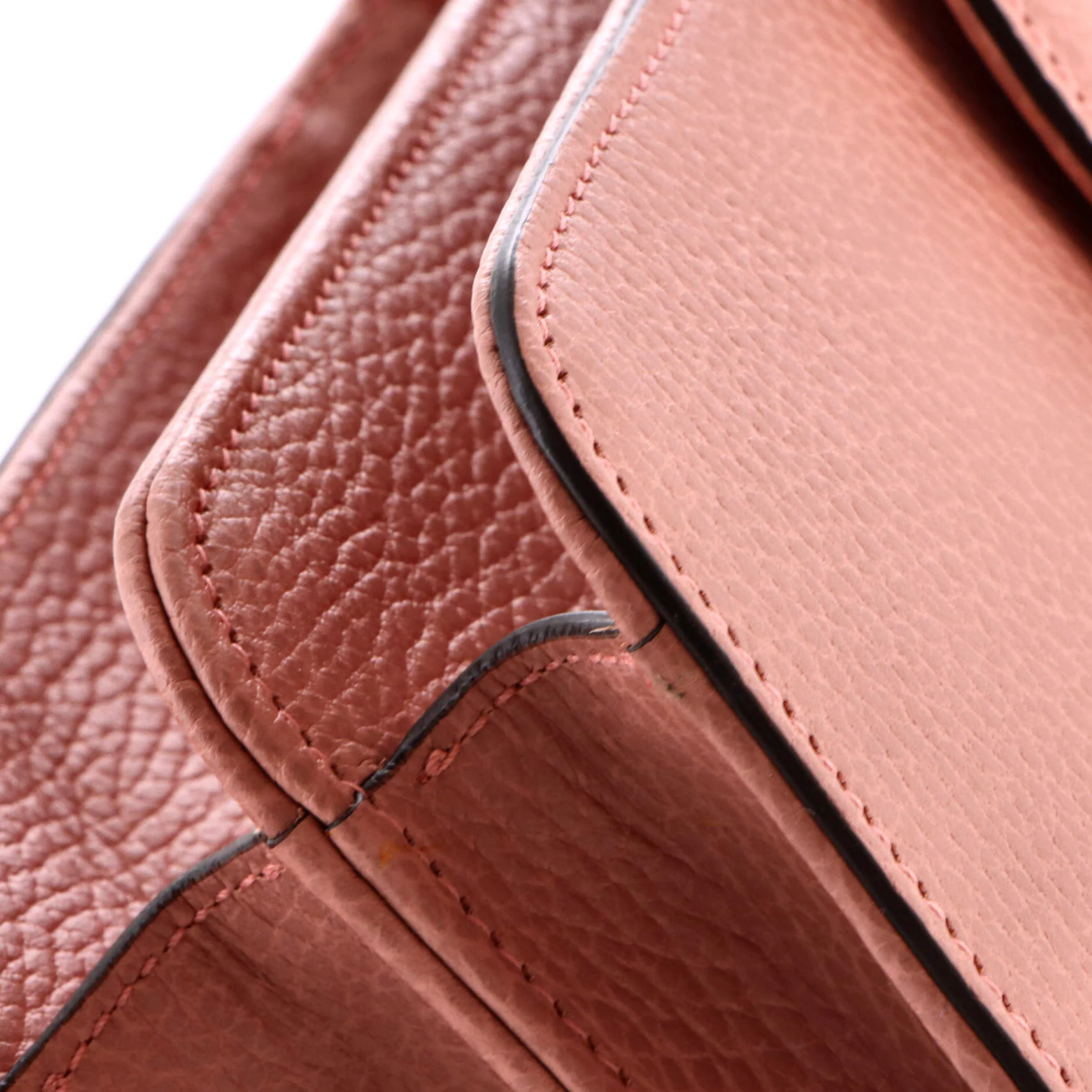 Interlocking Shoulder Bag Leather Medium - Image 6