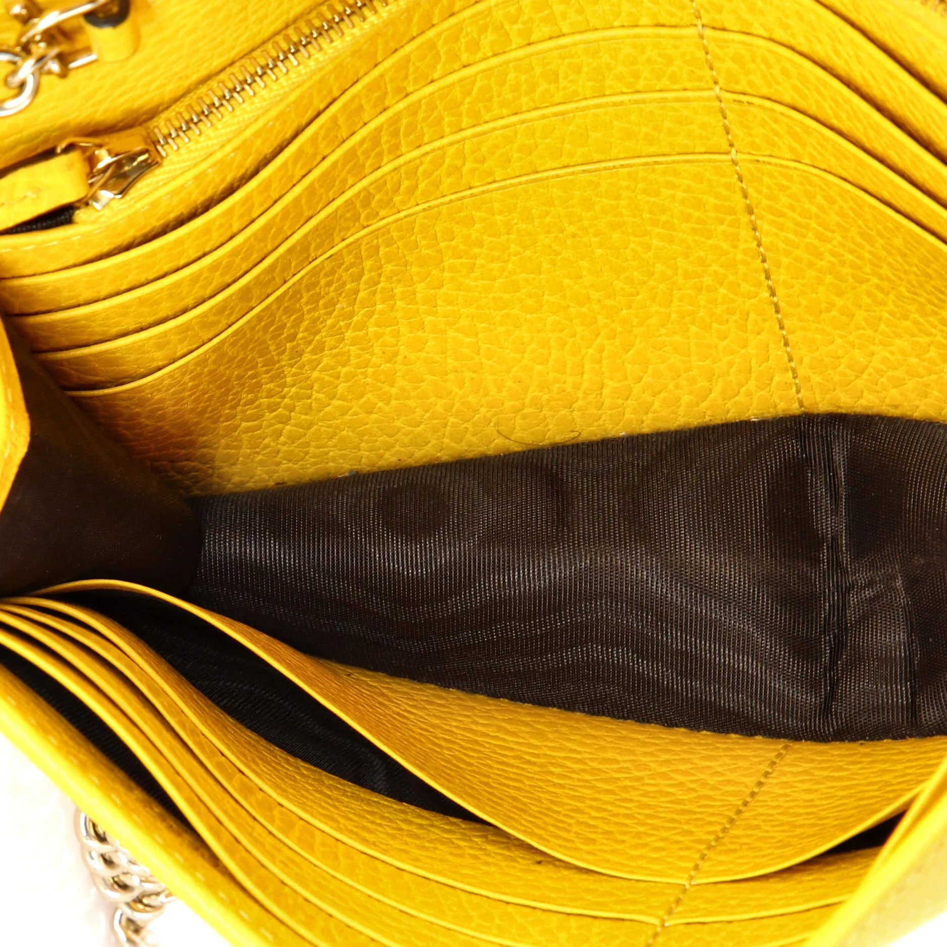 Interlocking Wallet on Chain Leather - Image 5