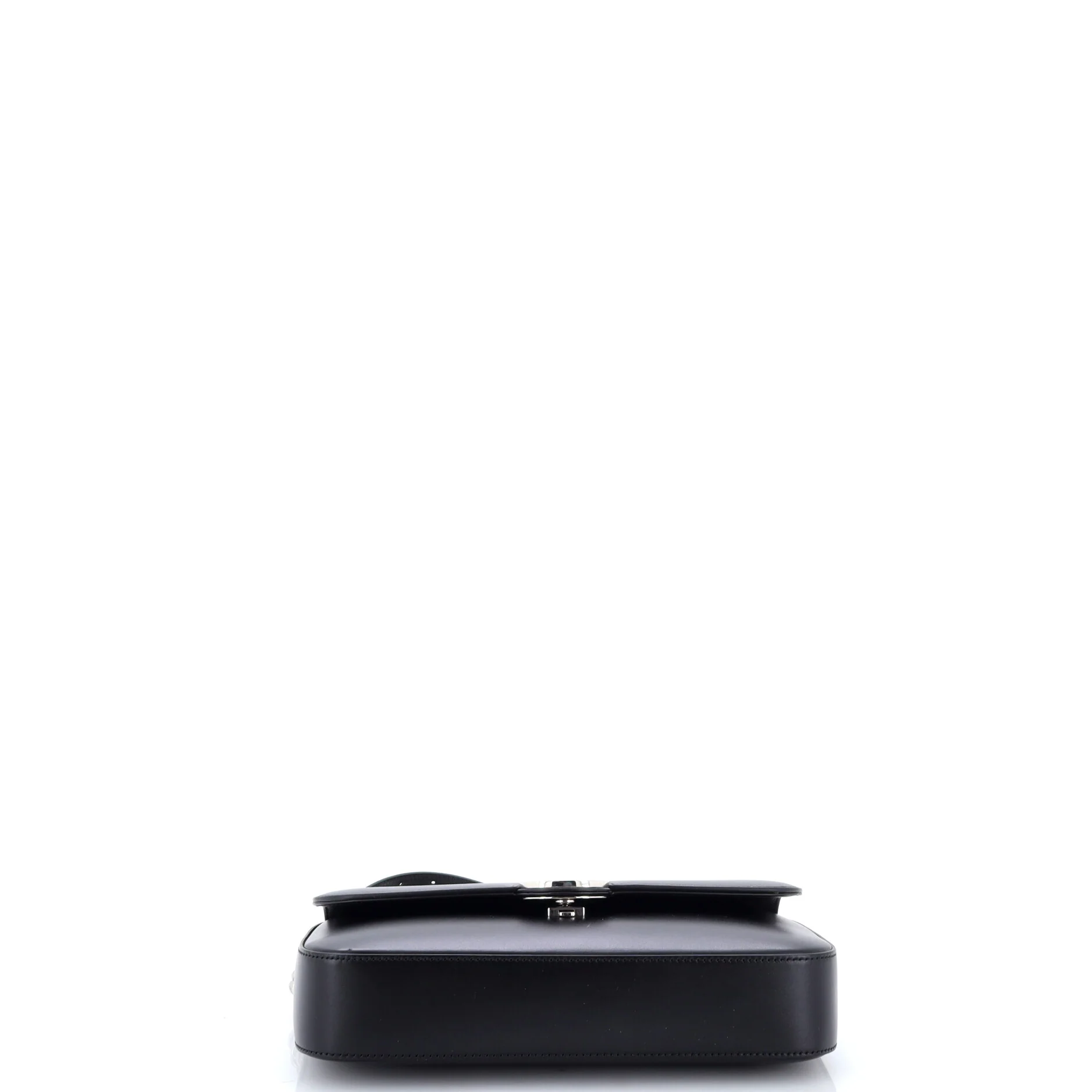 Petite GG Flap Shoulder Bag Leather Small - Image 4