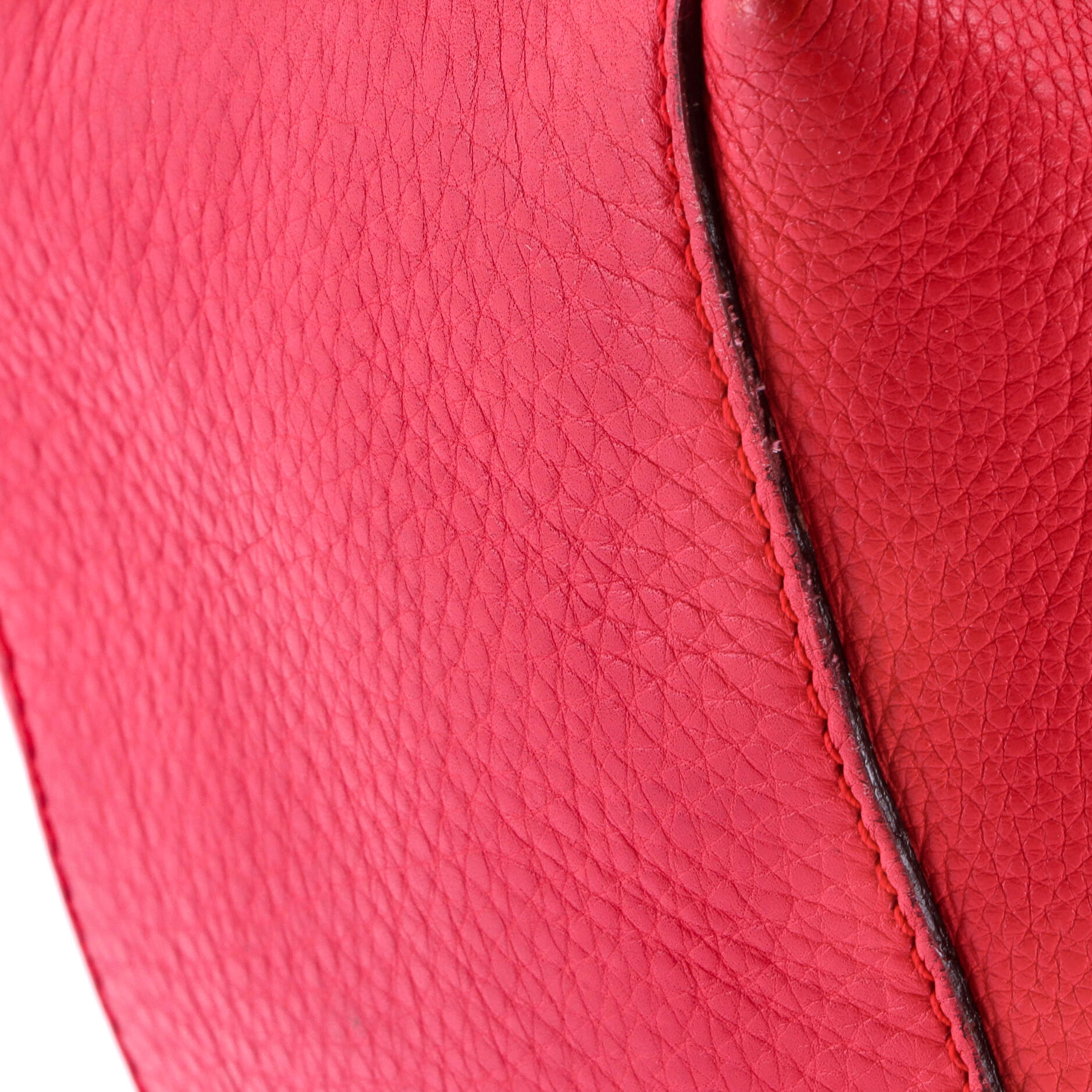 Soho Chain Strap Shoulder Bag Leather Medium - Image 6