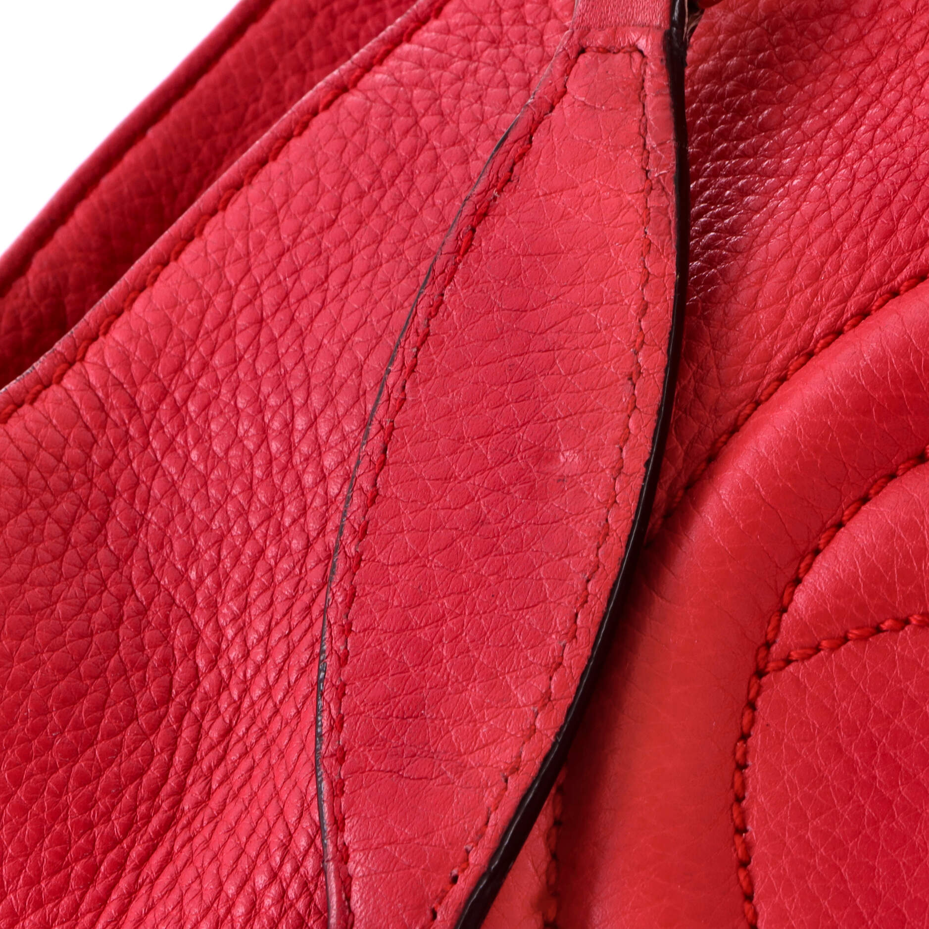 Soho Chain Strap Shoulder Bag Leather Medium - Image 7