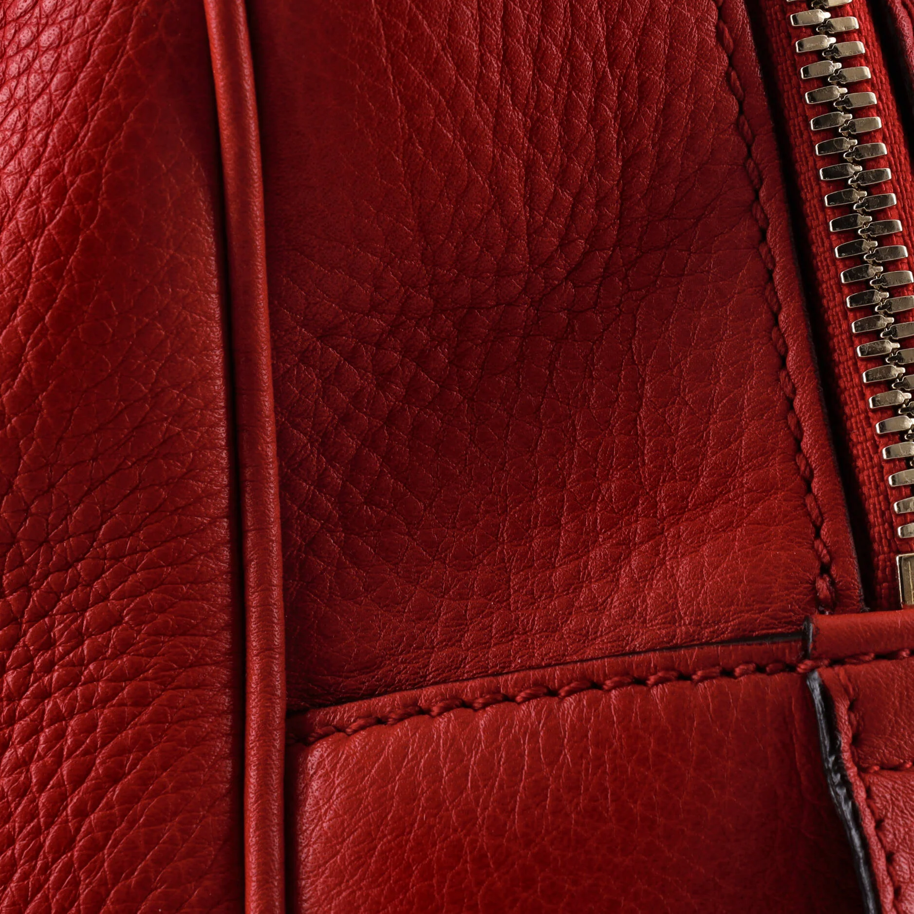 Soho Chain Zip Shoulder Bag Leather Medium - Image 6