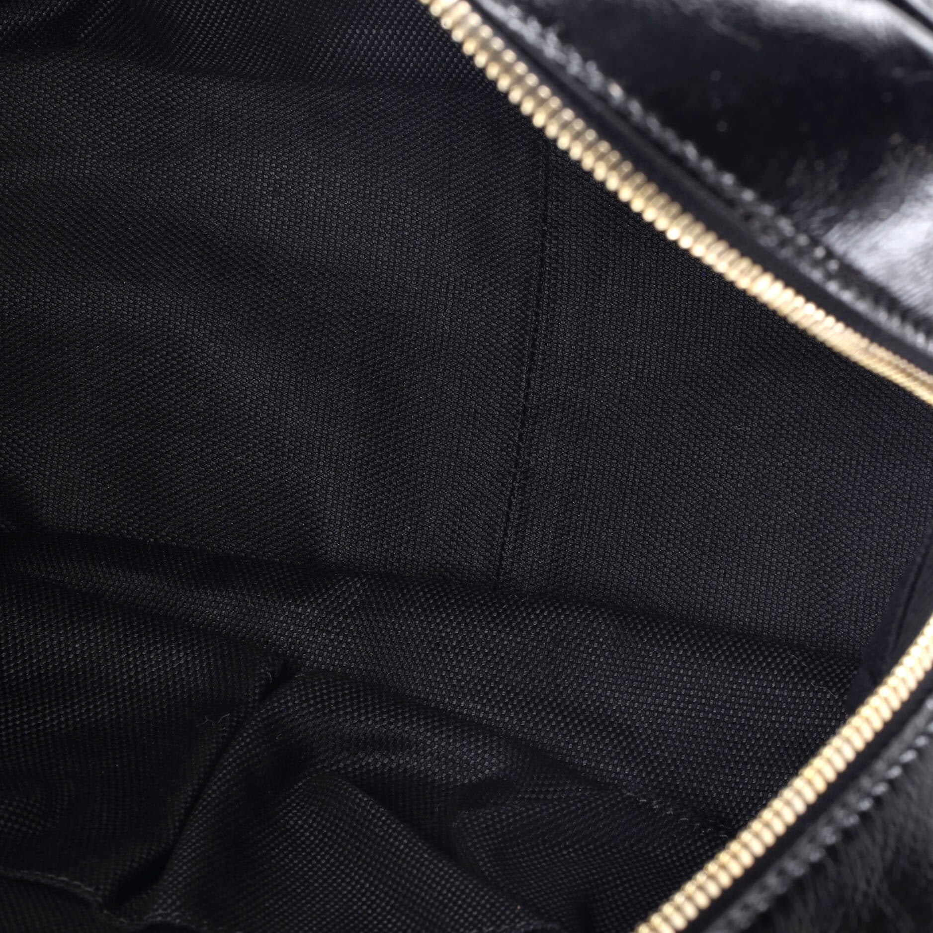 Soho Chain Zip Shoulder Bag Patent Medium - Image 5