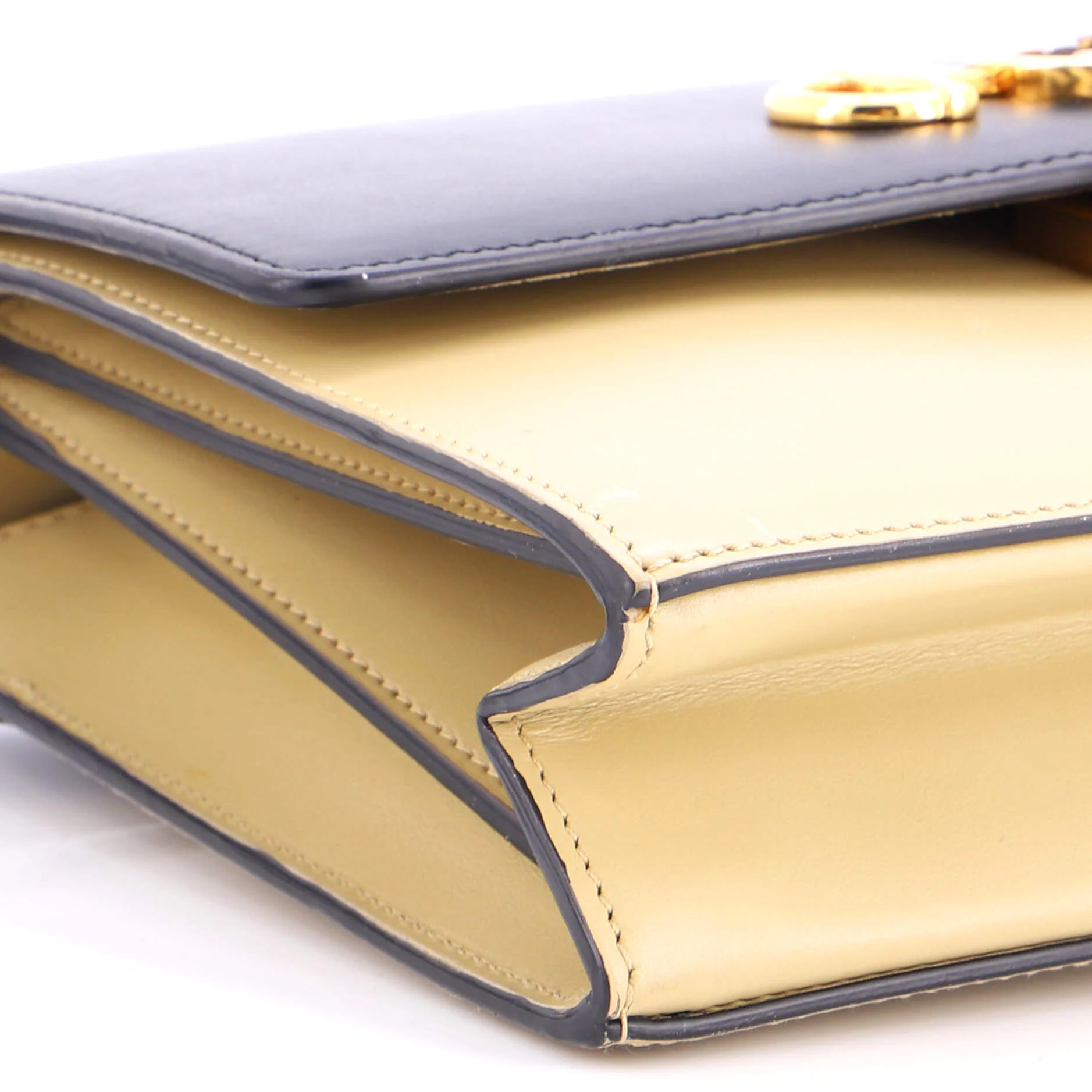 Zumi Flap Shoulder Bag Leather Small - Image 6