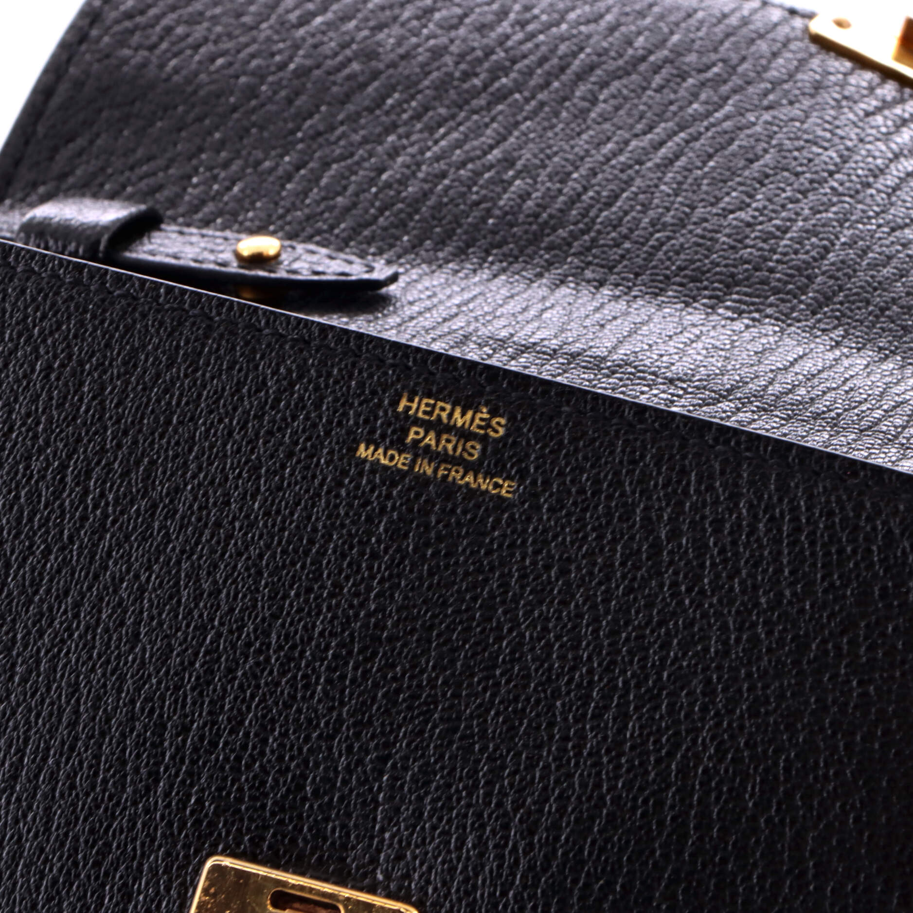 Clic Wallet on Strap Chevre Mysore 16 - Image 8