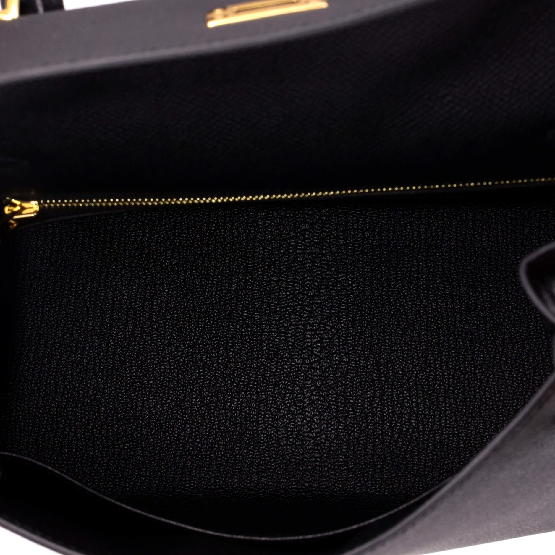 Kelly Handbag Noir Epsom with Gold Hardware 25 - Image 6