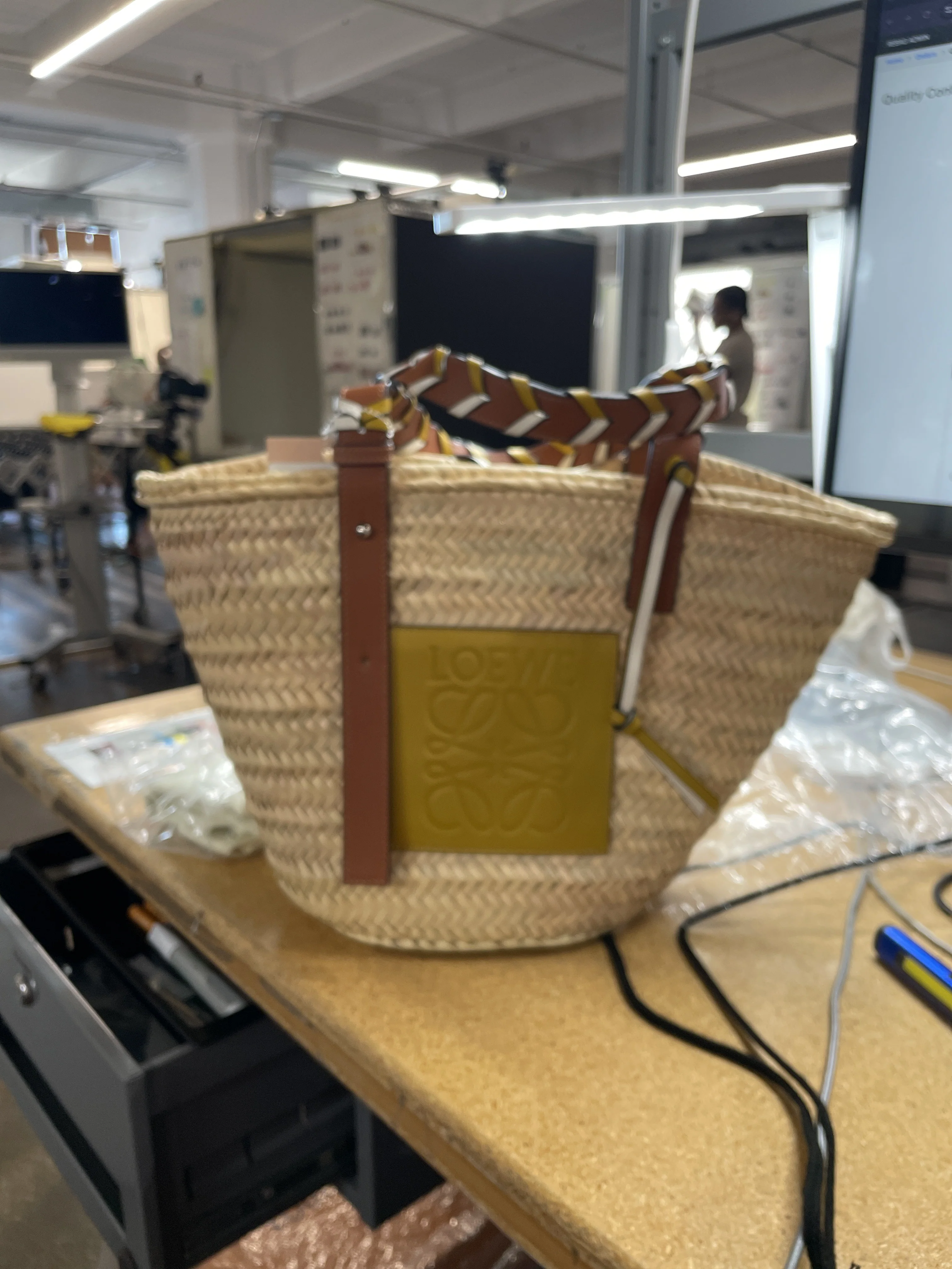 Braided Handle Basket Tote Raffia Medium - Image 8