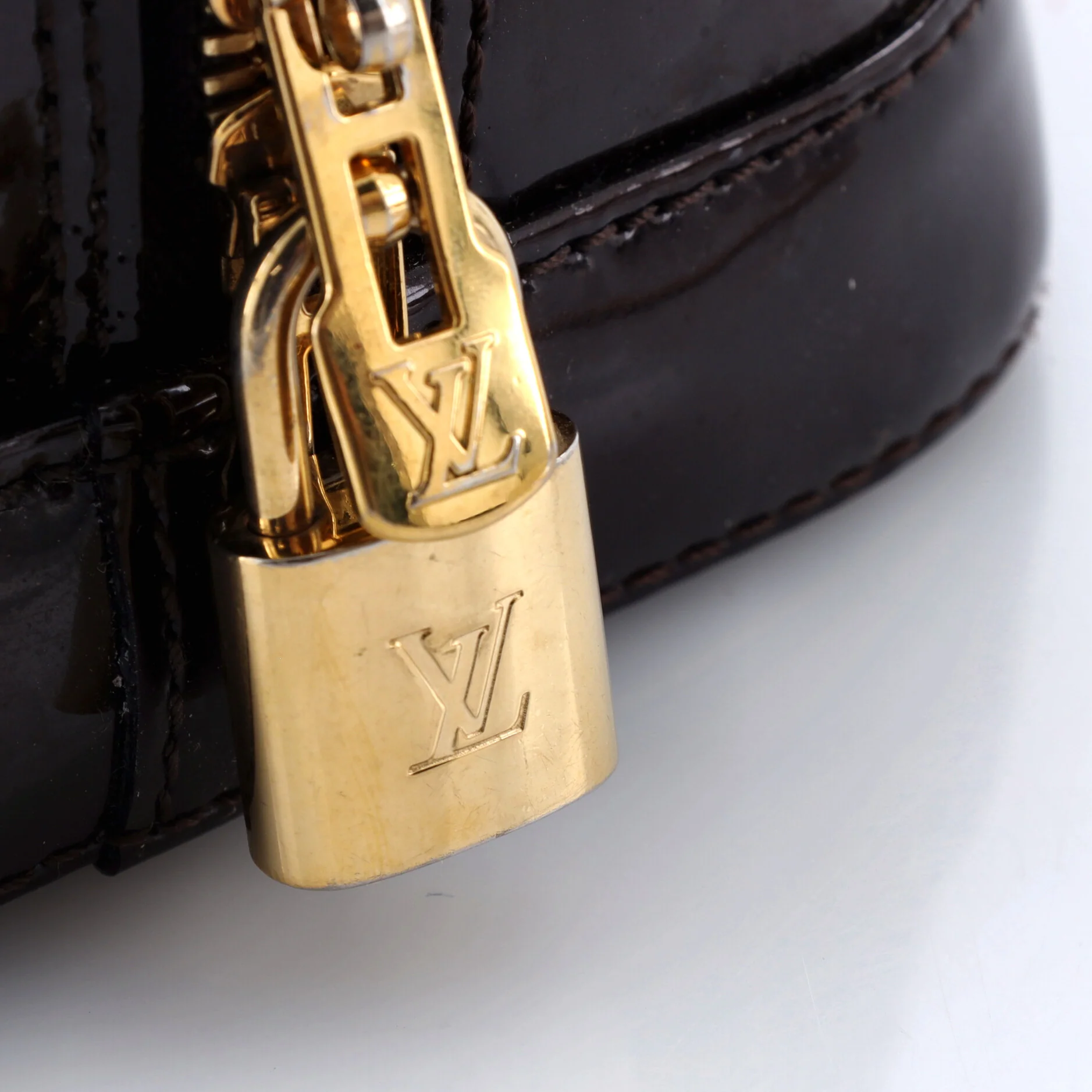 Alma Handbag Monogram Vernis PM - Image 6